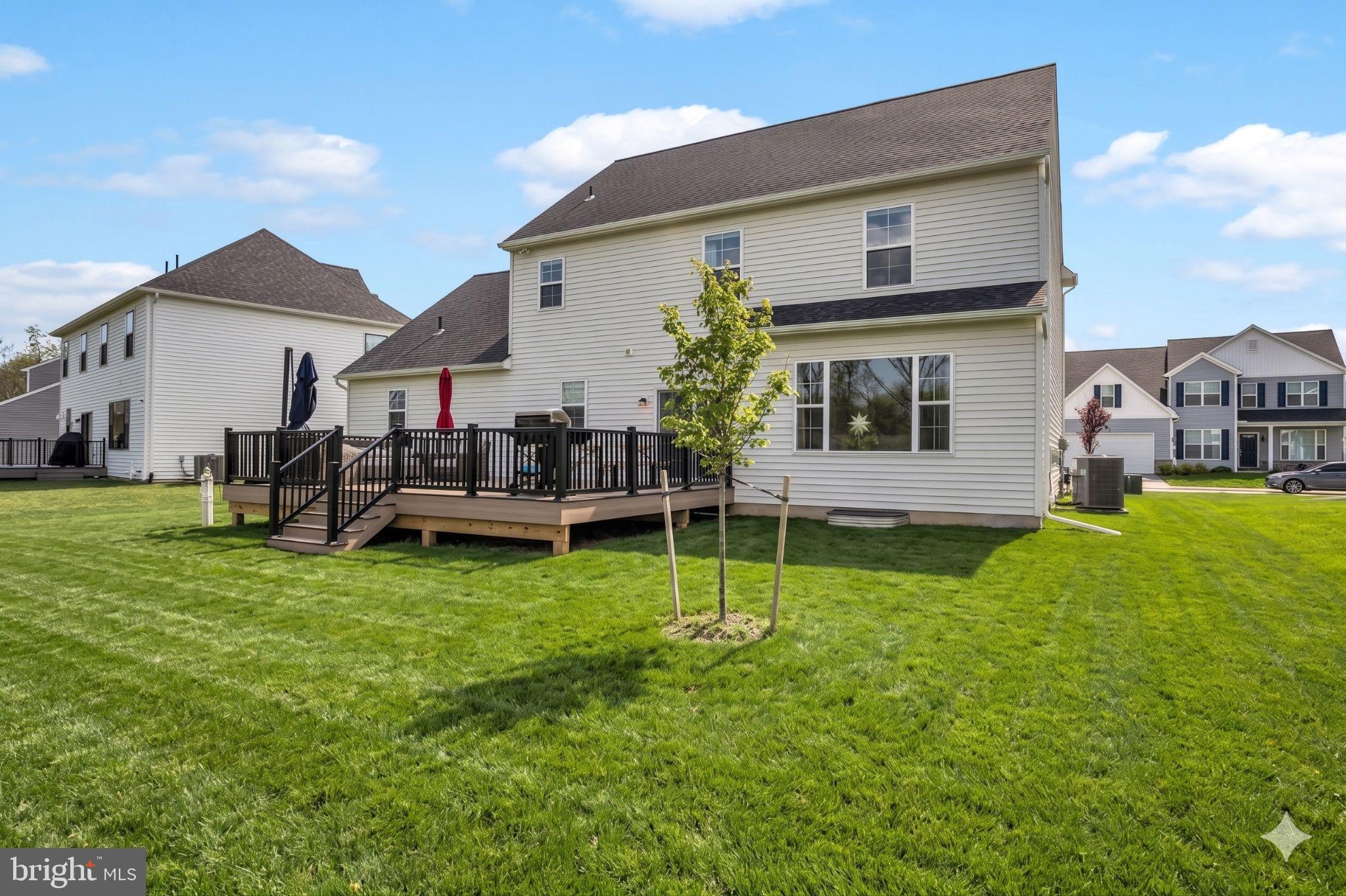 SPRING MEADOW RESERVE - Residential