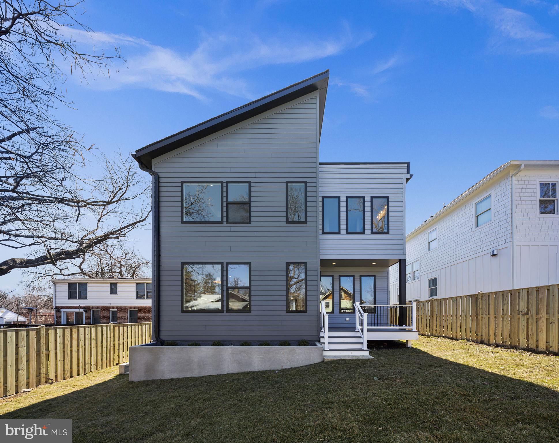 ARLINGTON VILLAGE - Residential