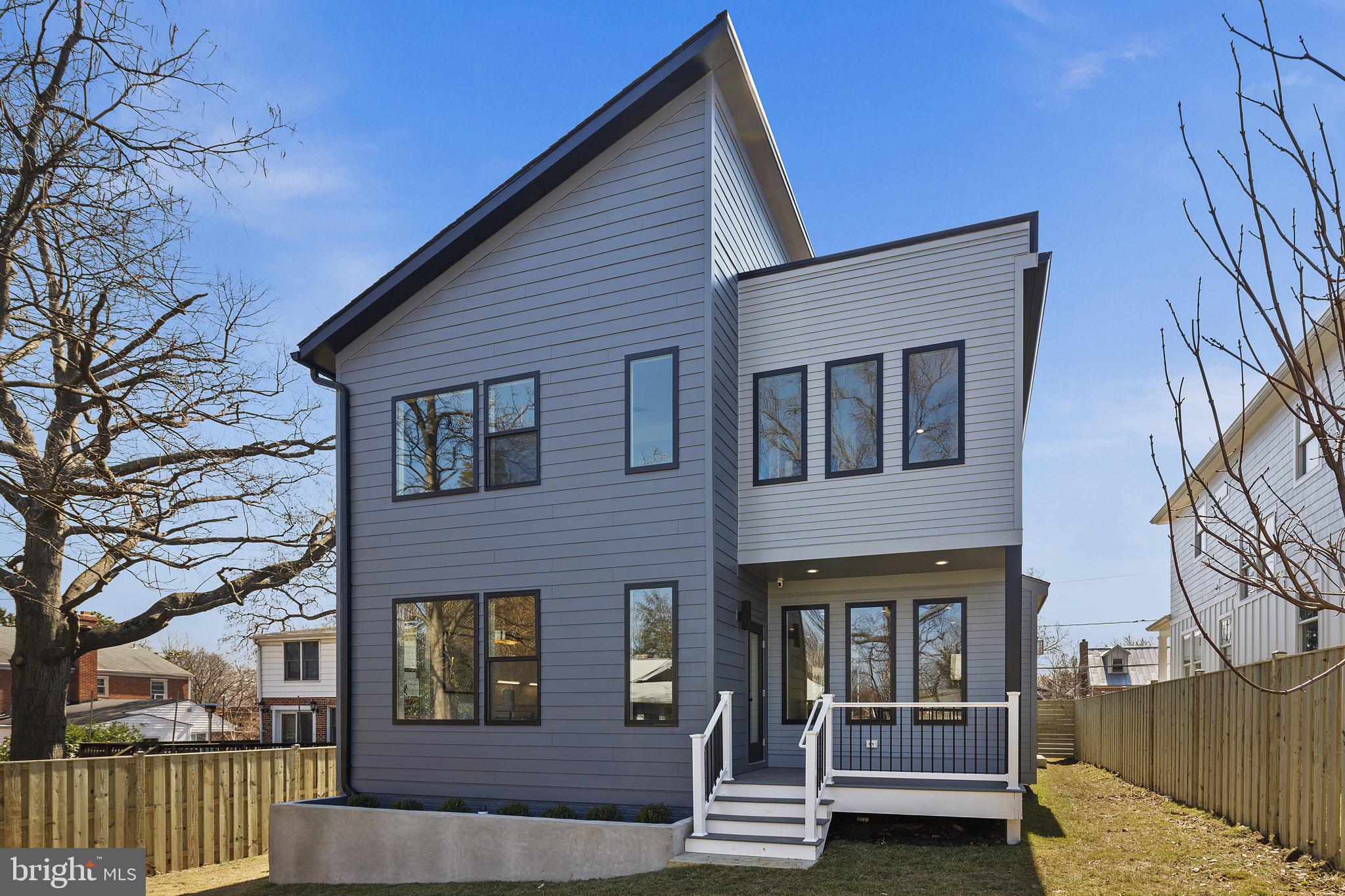 ARLINGTON VILLAGE - Residential