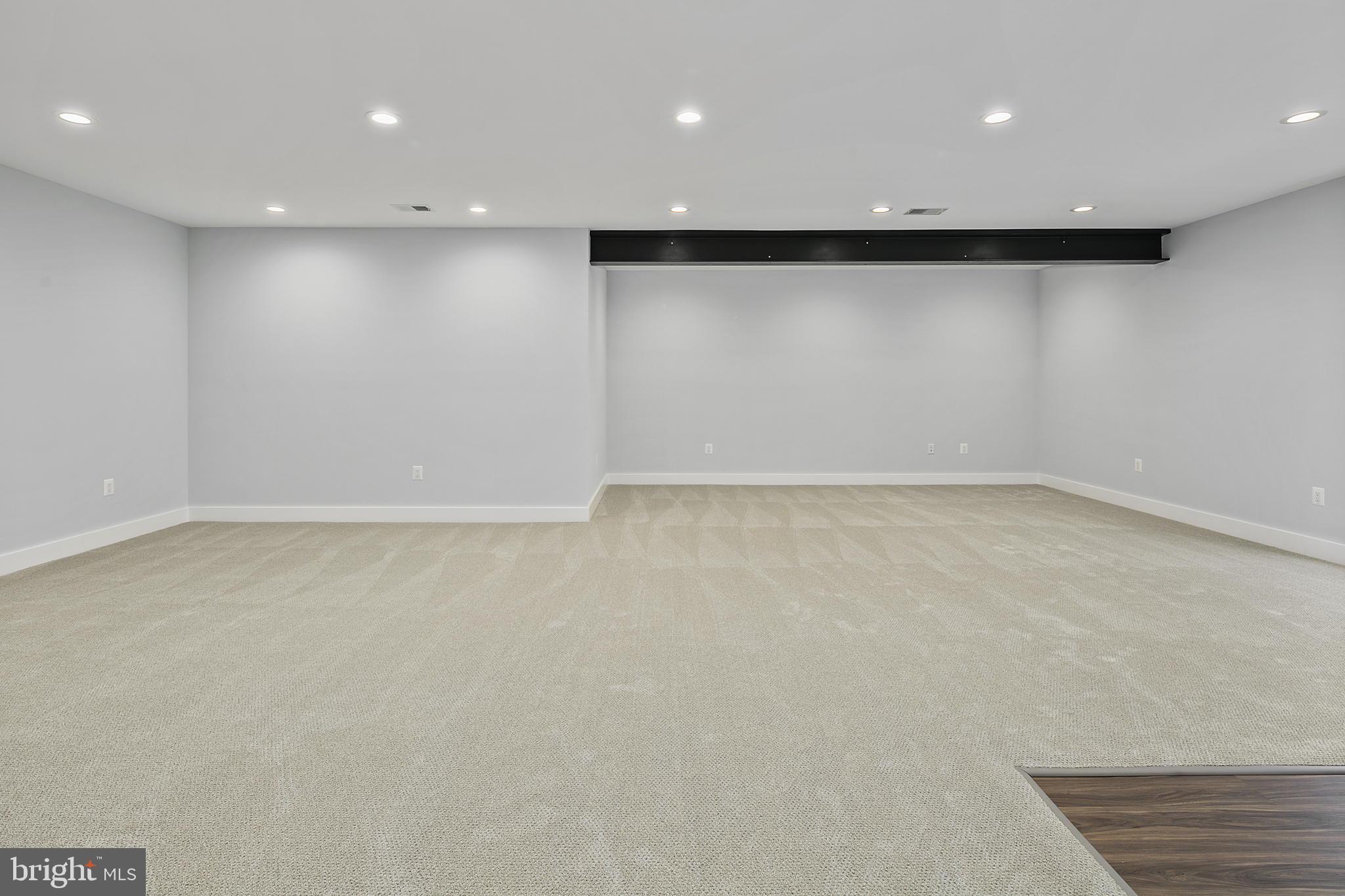 ARLINGTON VILLAGE - Residential