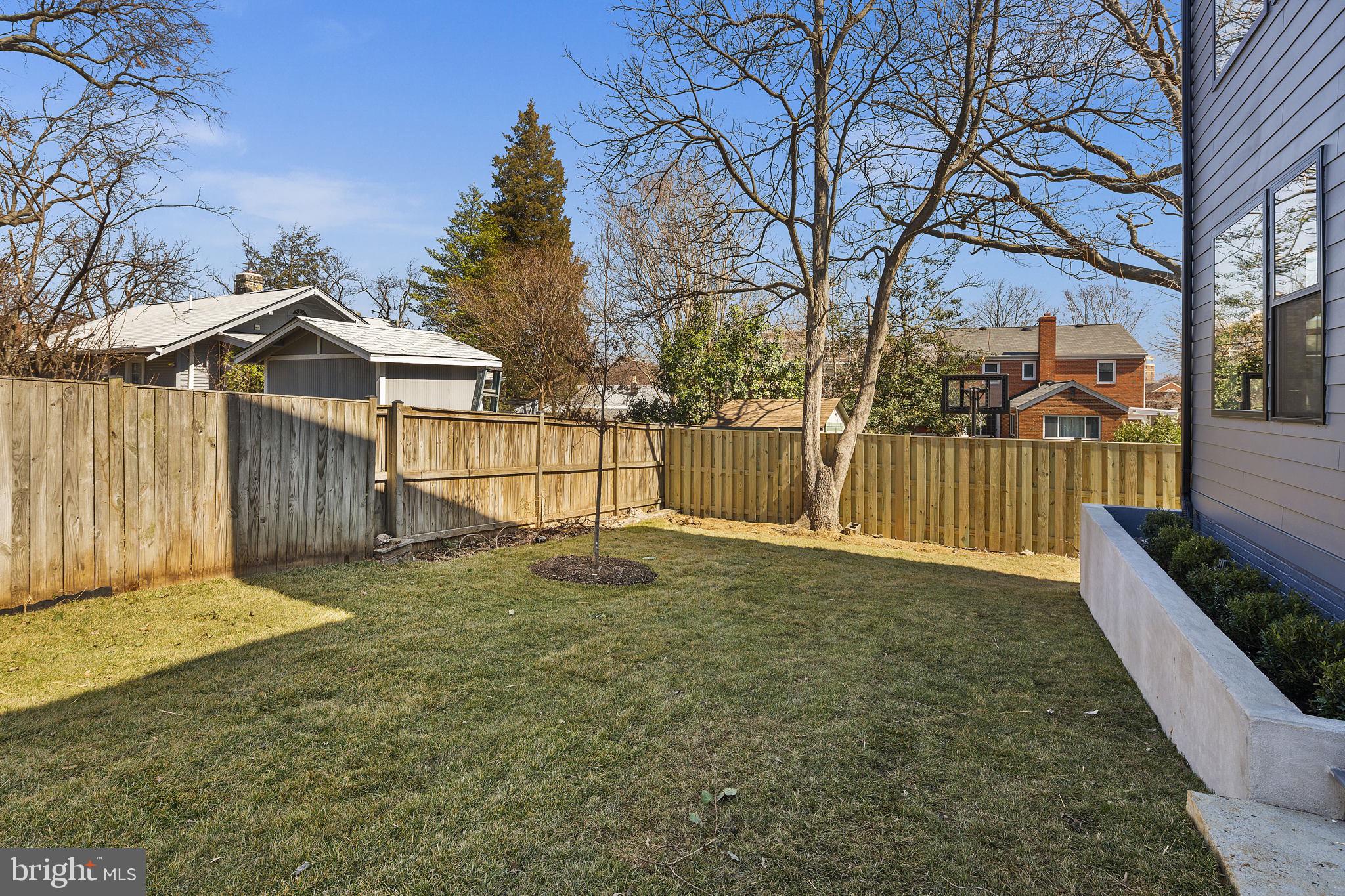 ARLINGTON VILLAGE - Residential