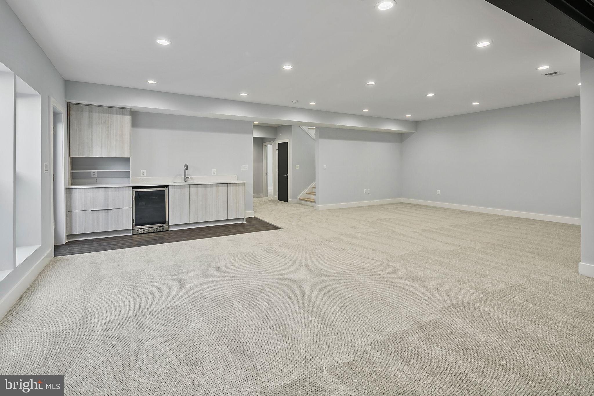 ARLINGTON VILLAGE - Residential