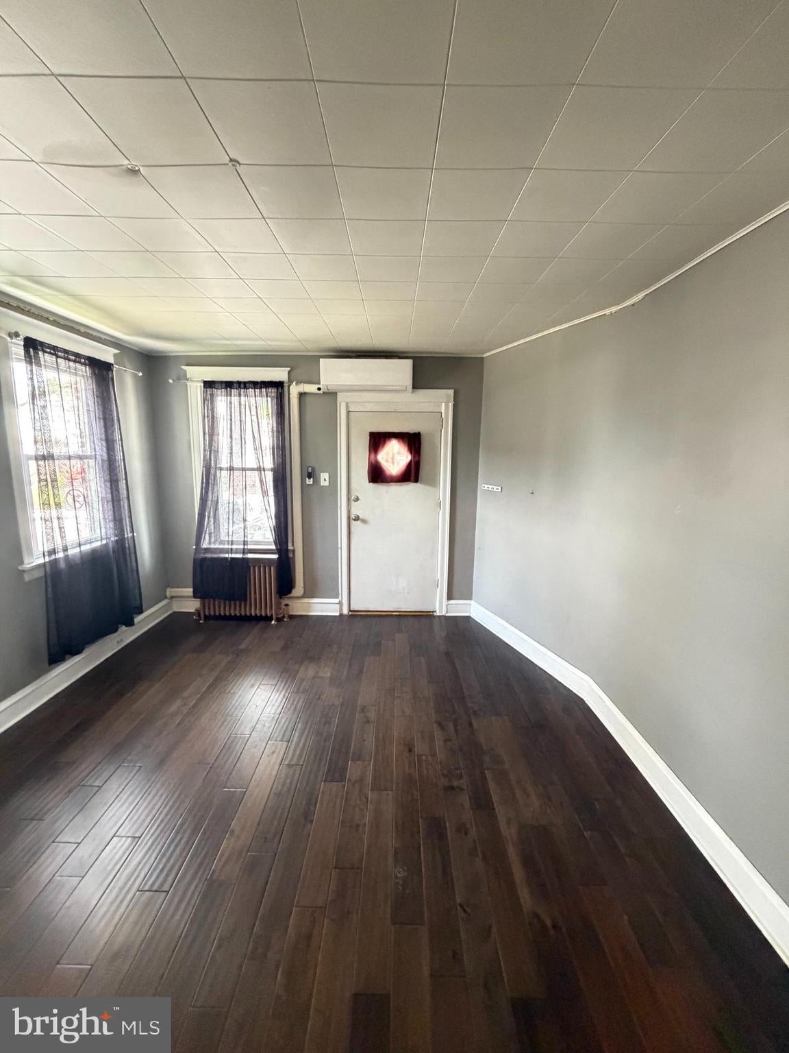 3500 WELLINGTON STREET - Photo 2