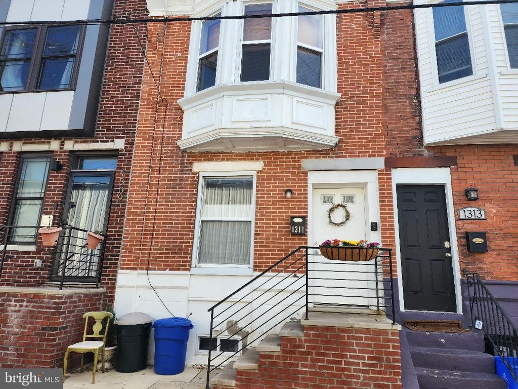 Photo of 1311 S Taylor Street, PHILADELPHIA, PA 19146 (MLS # PAPH2555010)