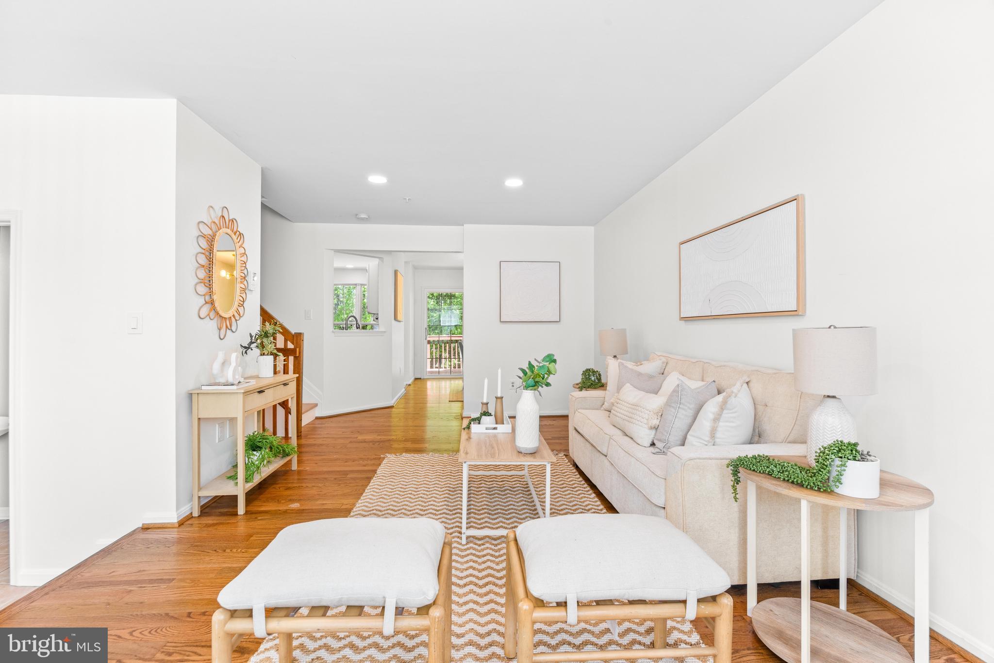 BEECHWOOD HILL - Residential