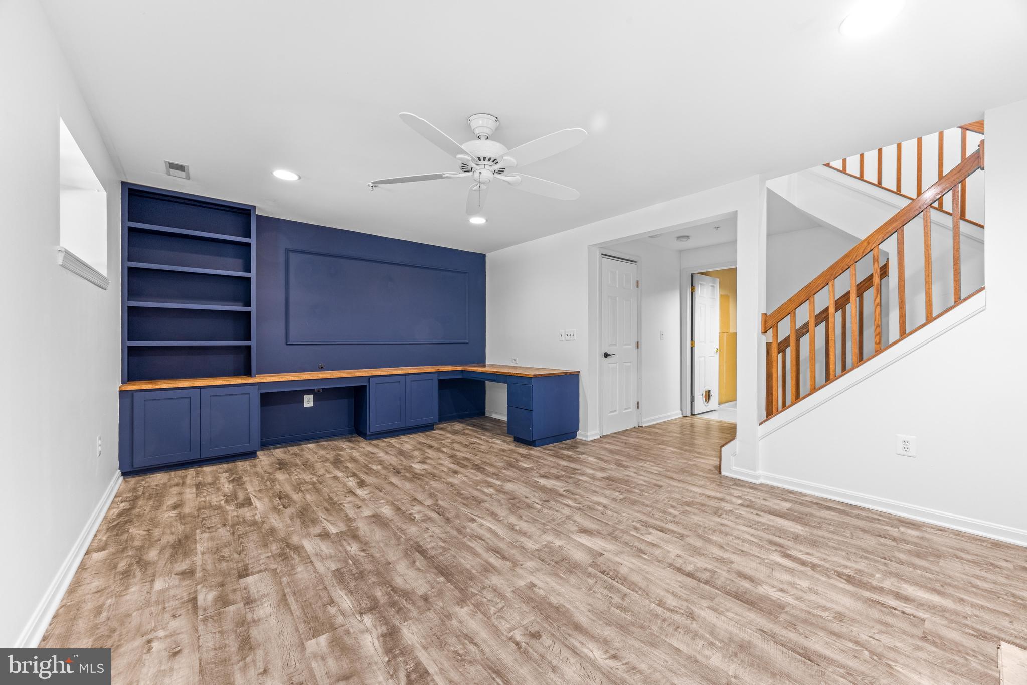 BEECHWOOD HILL - Residential