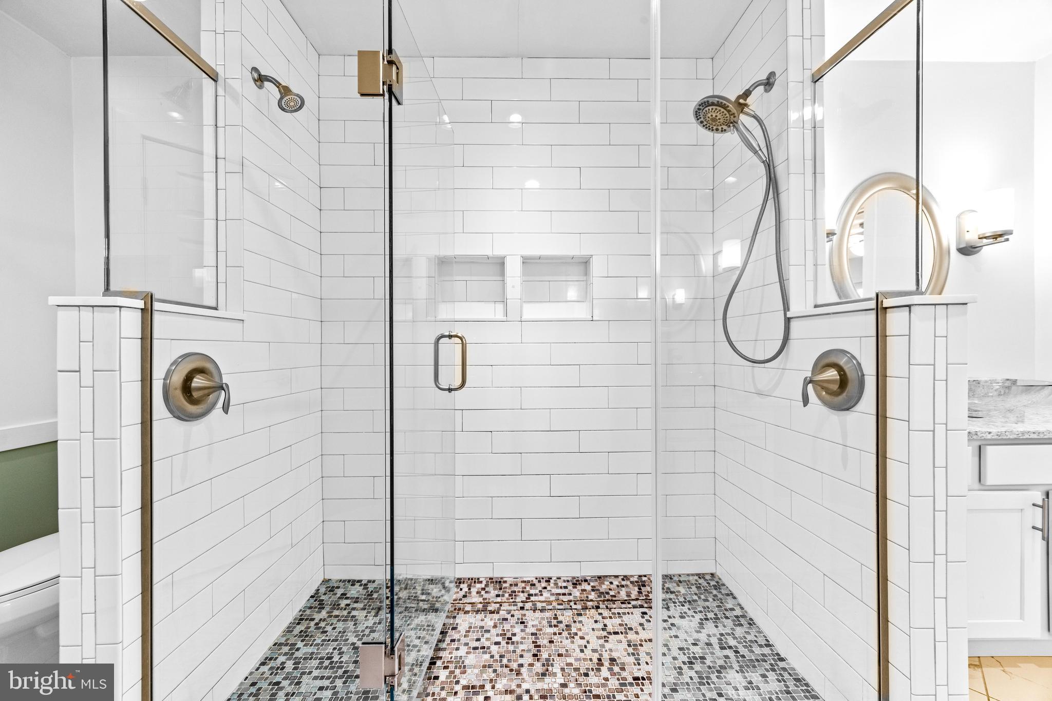 BEECHWOOD HILL - Residential