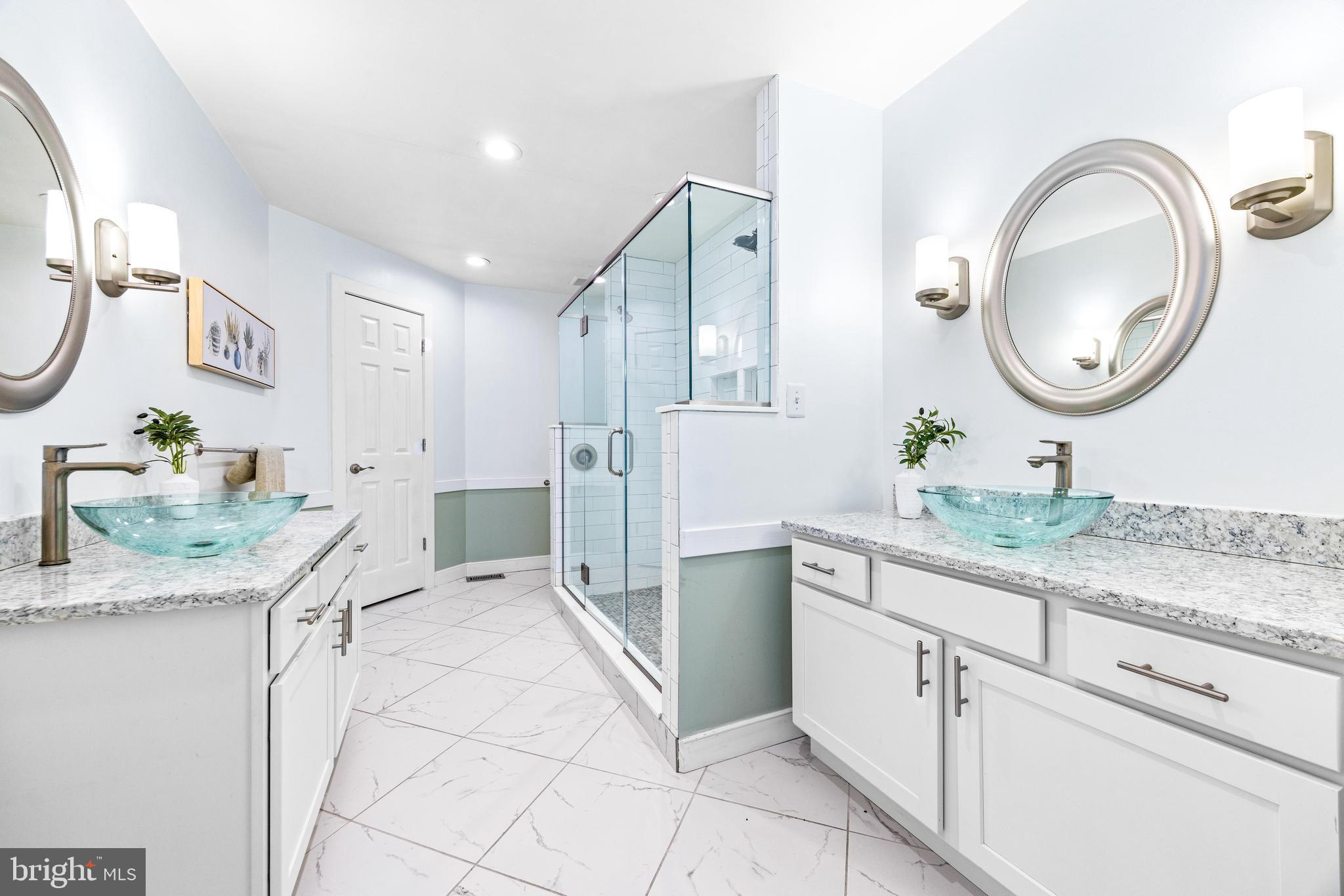 BEECHWOOD HILL - Residential