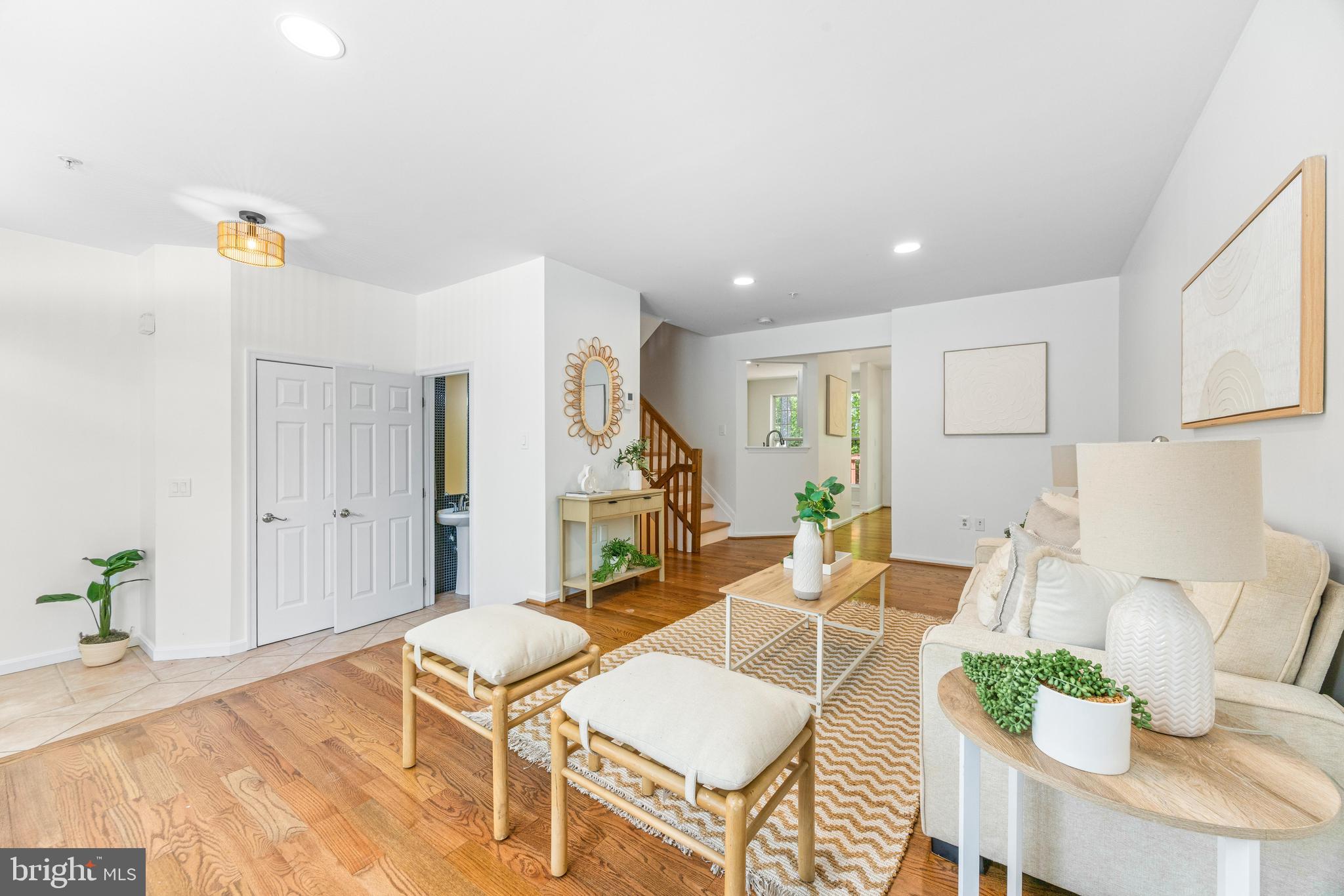 BEECHWOOD HILL - Residential