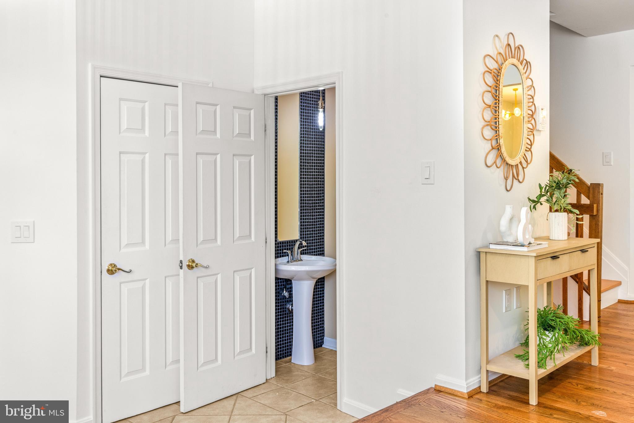 BEECHWOOD HILL - Residential