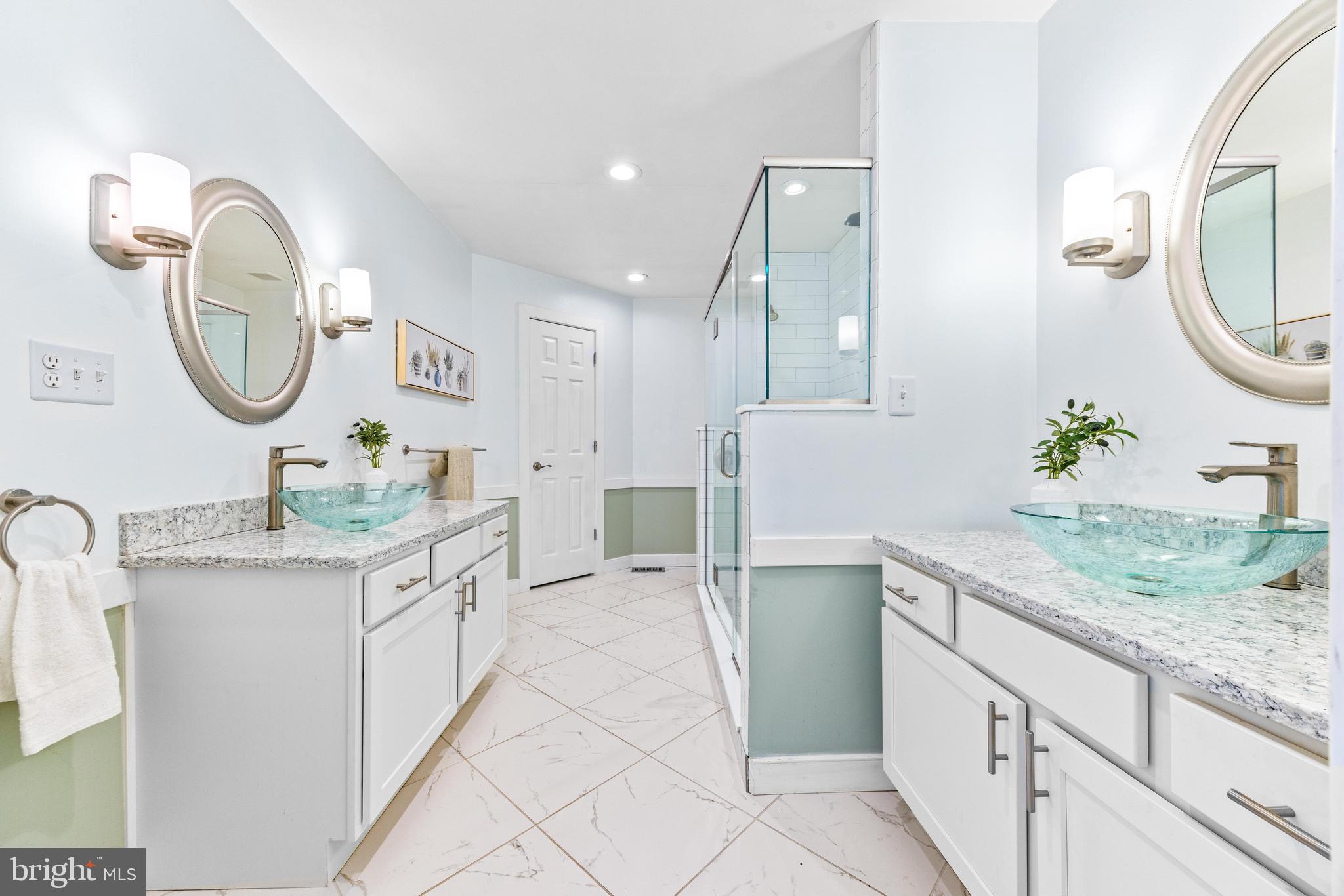 BEECHWOOD HILL - Residential