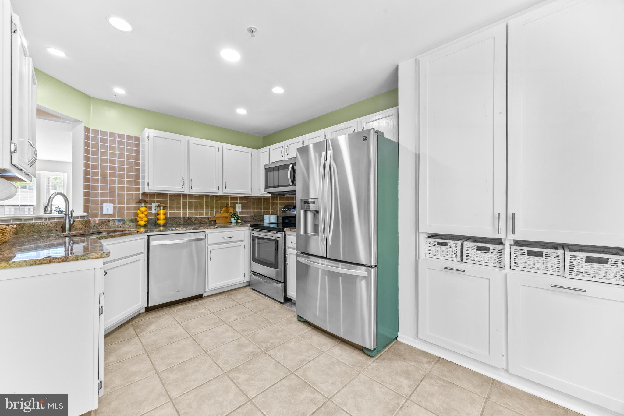 BEECHWOOD HILL - Residential