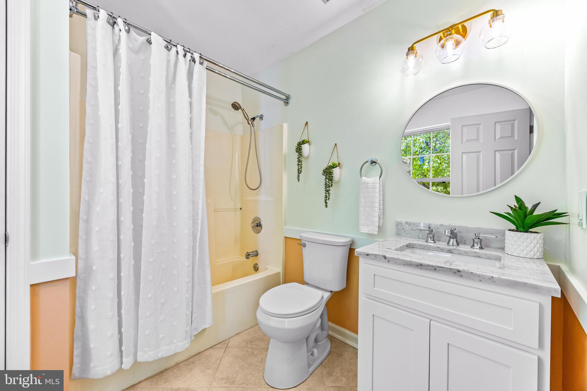 BEECHWOOD HILL - Residential