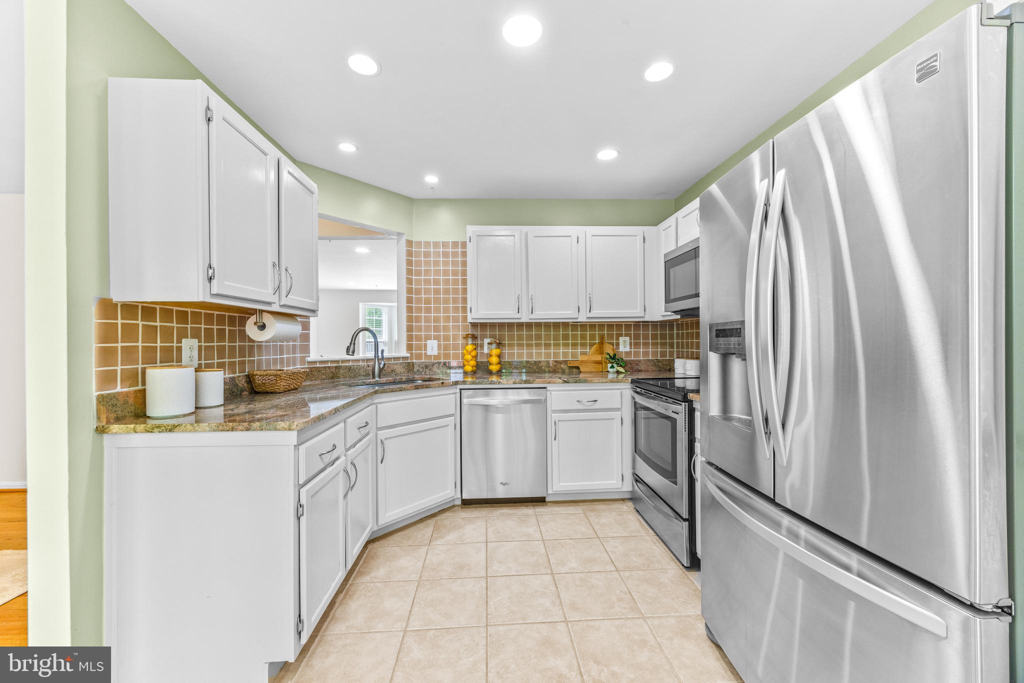 BEECHWOOD HILL - Residential