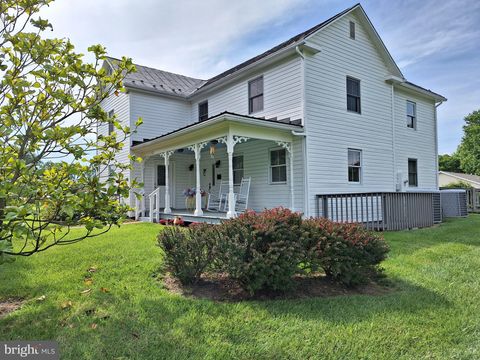 Photo of 8272 E. Main St #2 B, MARSHALL, VA 20115 (MLS # VAFQ2020354)