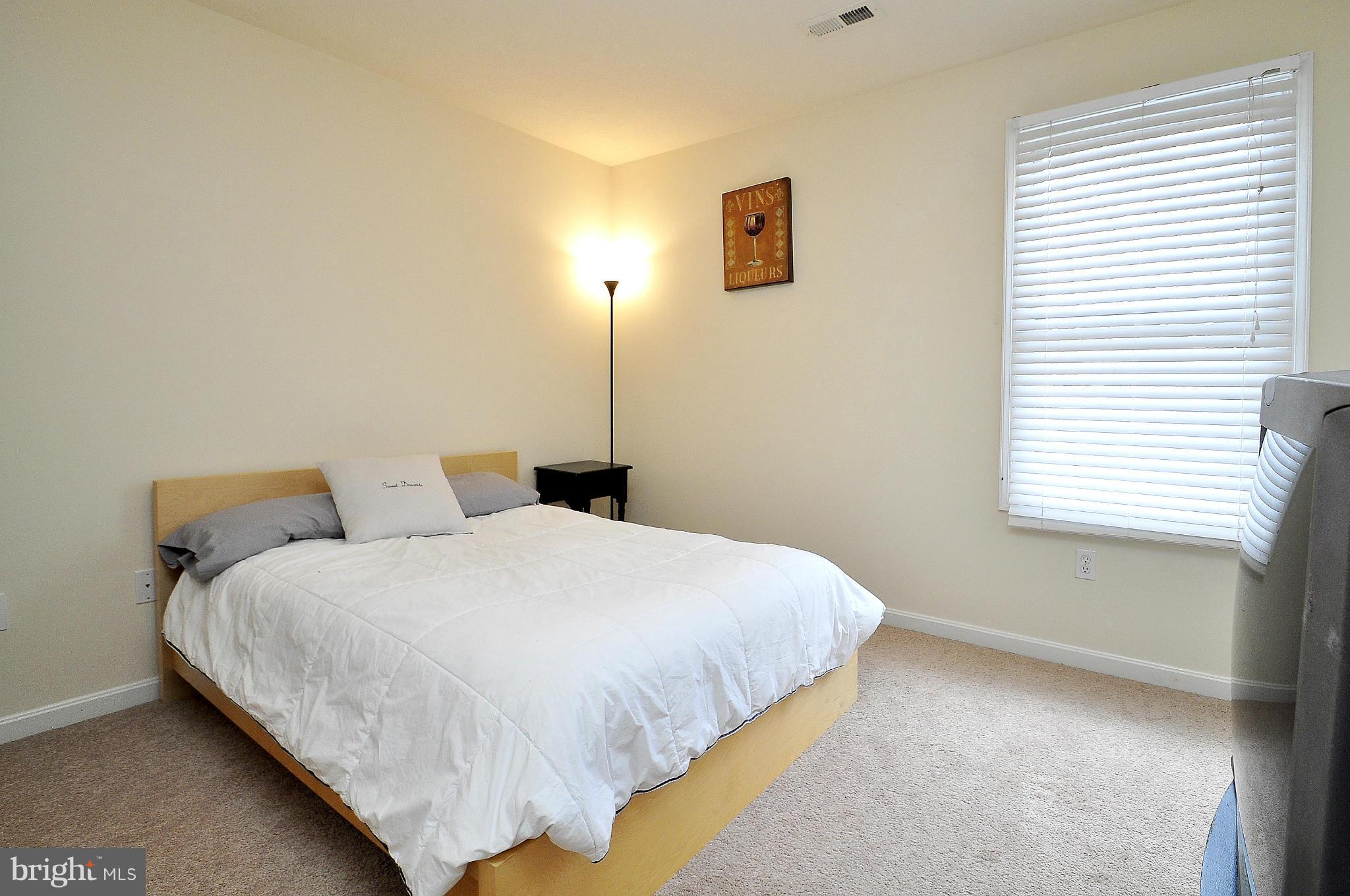 ROSELAND - Residential