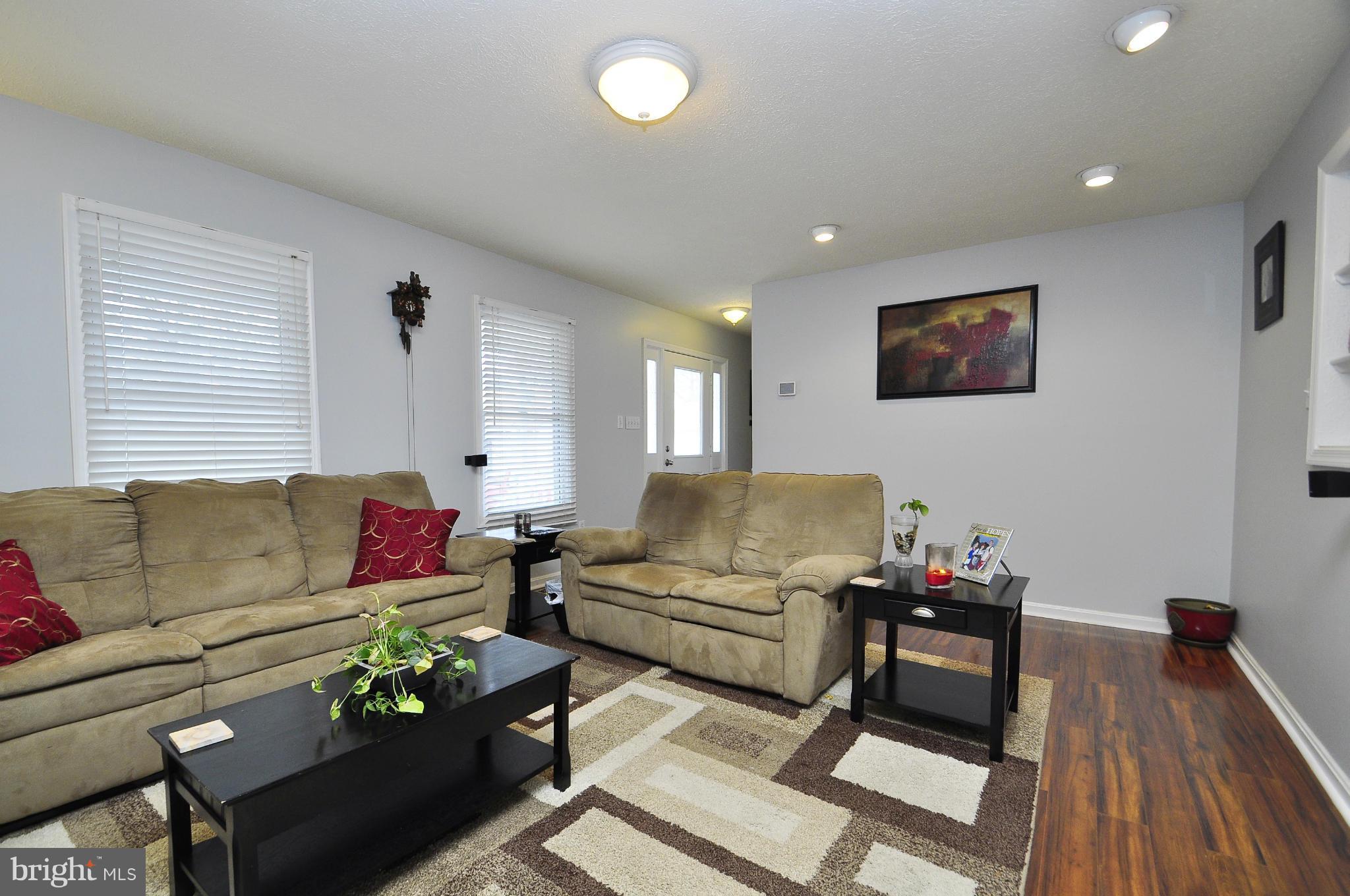 ROSELAND - Residential
