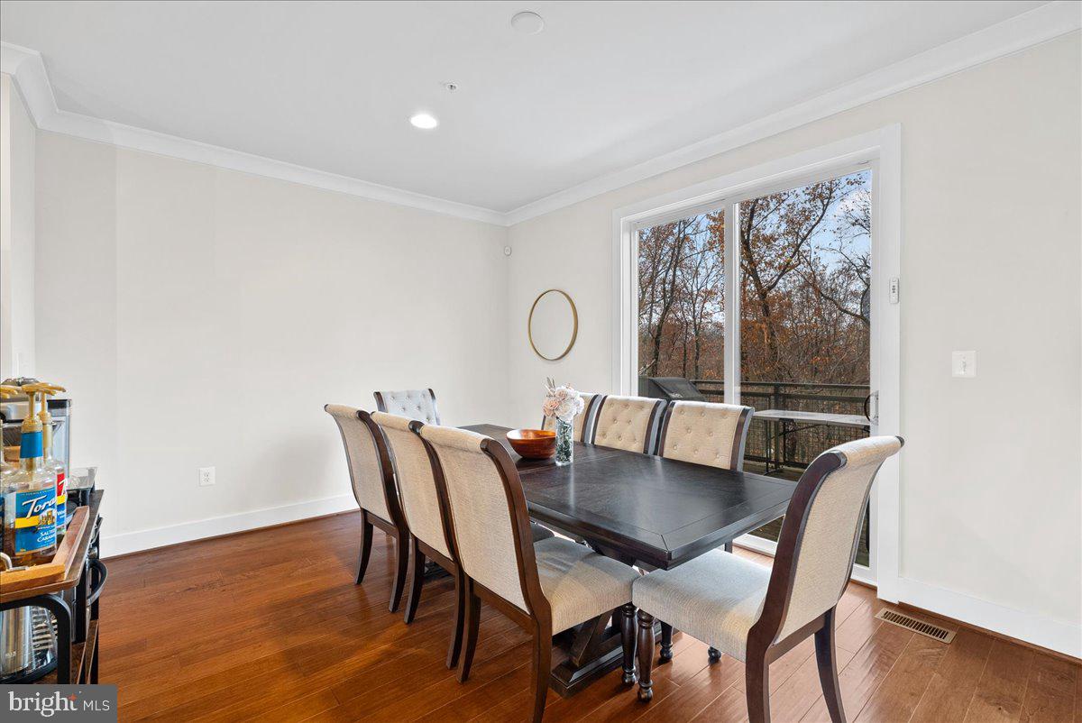 PRESERVE AT WESTFIELDS - Residential Lease