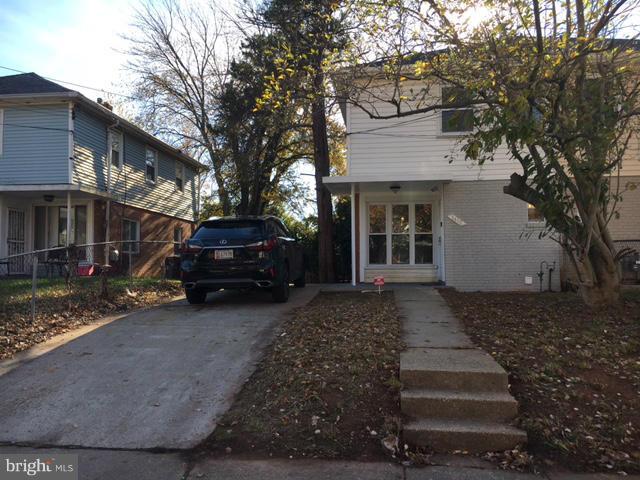 QUINCY MANOR - Residential