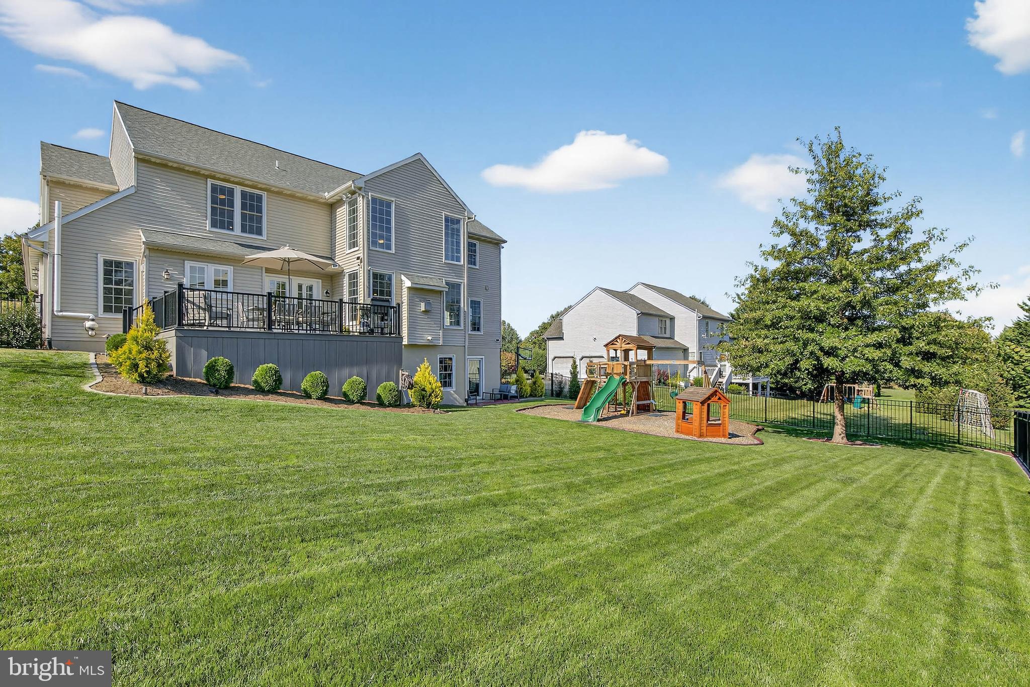 1313 HYDE PARK DRIVE