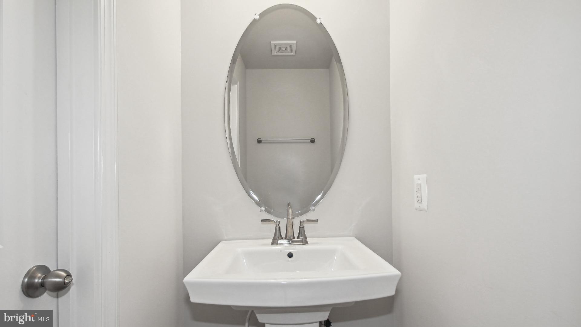 KING'S CROSSING - Residential