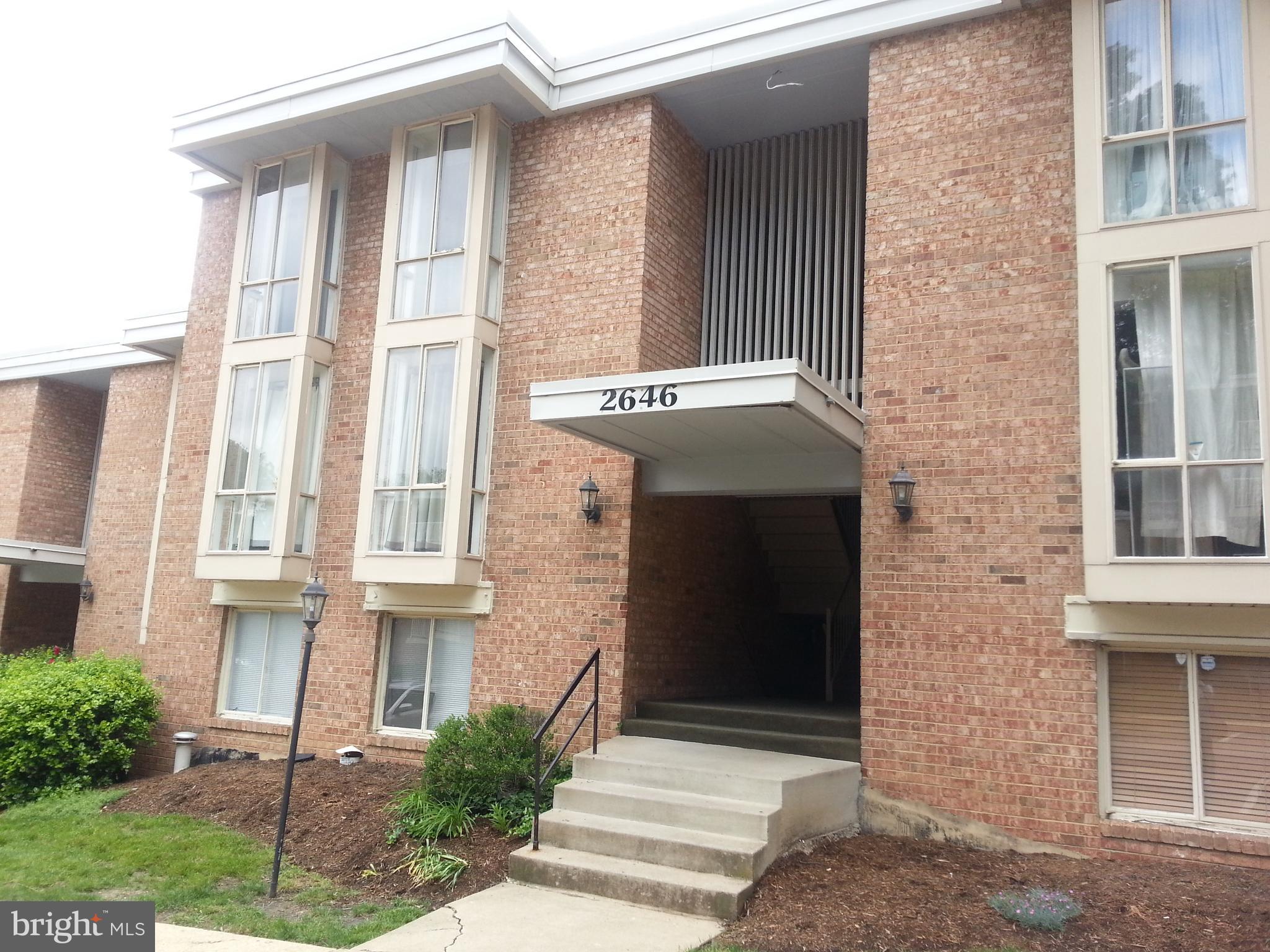 Step into convenience and comfort with this bright and spacious 2-bedroom, 1-bath condo just 500 feet from the Huntington Metro, perfect for commuters with easy access to I-495, Rt 1, and Telegraph Road. Imagine mornings with a view of the pool and the iconic Masonic Temple, and weekends spent exploring nearby Old Town Alexandria or catching a movie at the Hoffman Center AMC. With shopping options like Target, Giant, and Walmart just minutes away, and the Patent & Trademark Office close by, everything you need is right at your doorstep. 
A prime location for modern living with unbeatable proximity to the city’s best amenities.
