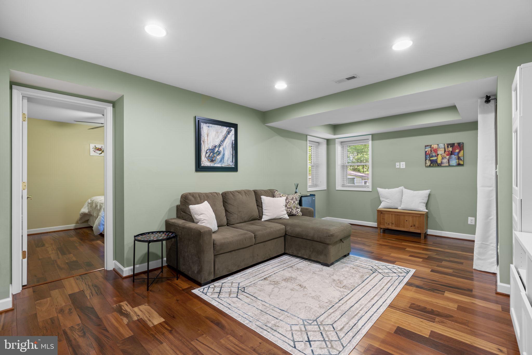 HIGHLAND - Residential