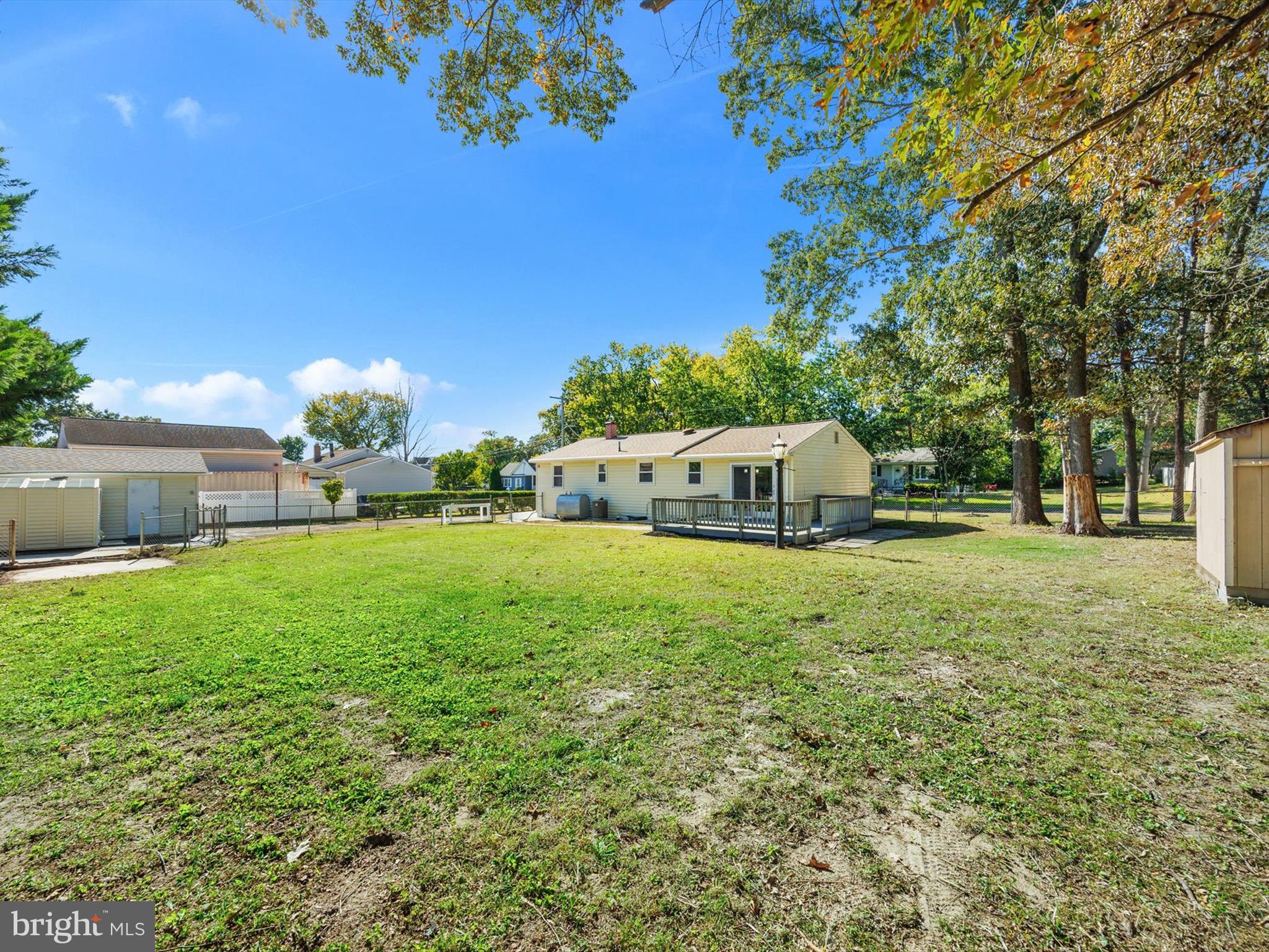 UPPER MAGOTHY BEACH - Residential