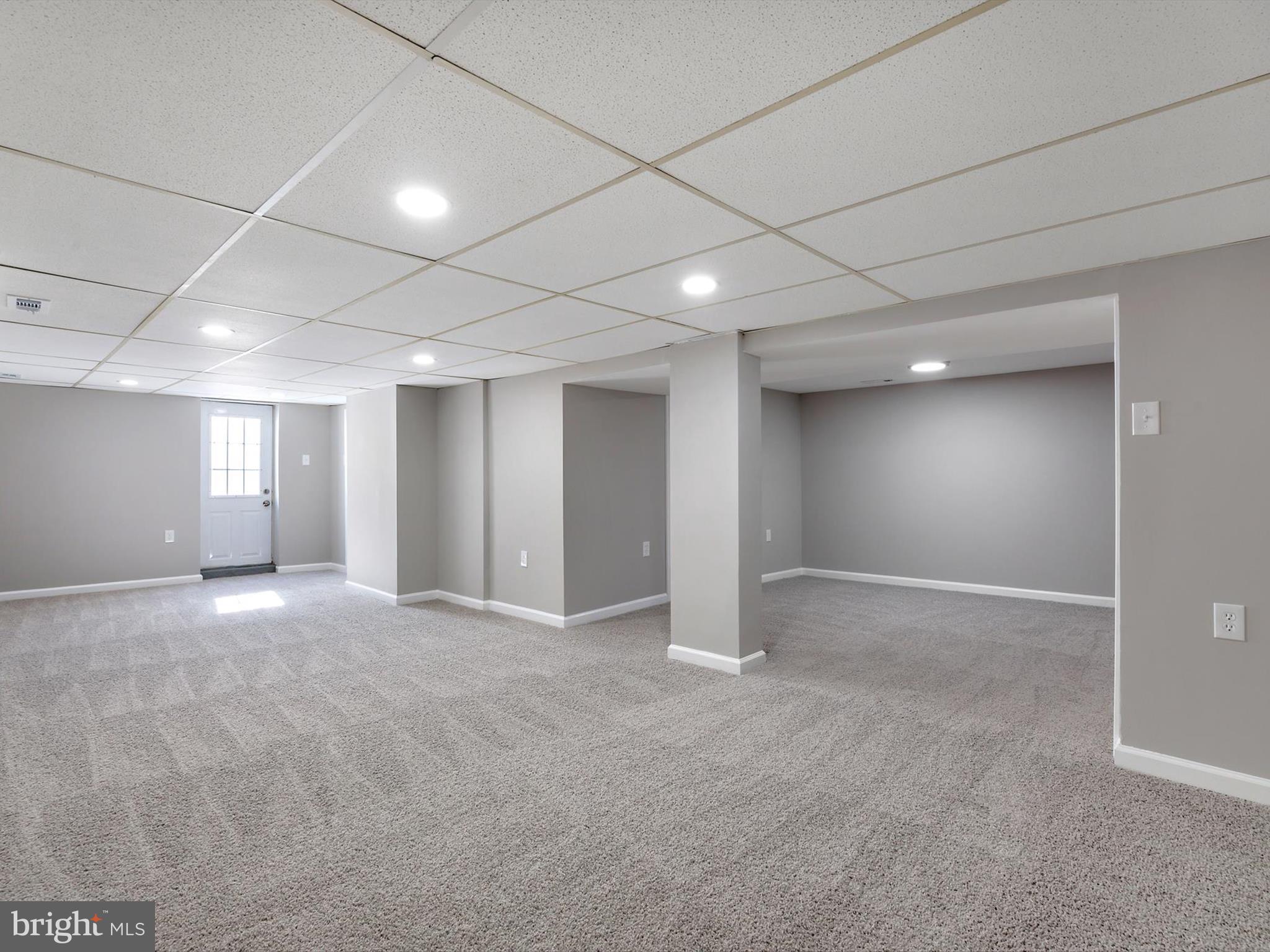 UPPER MAGOTHY BEACH - Residential