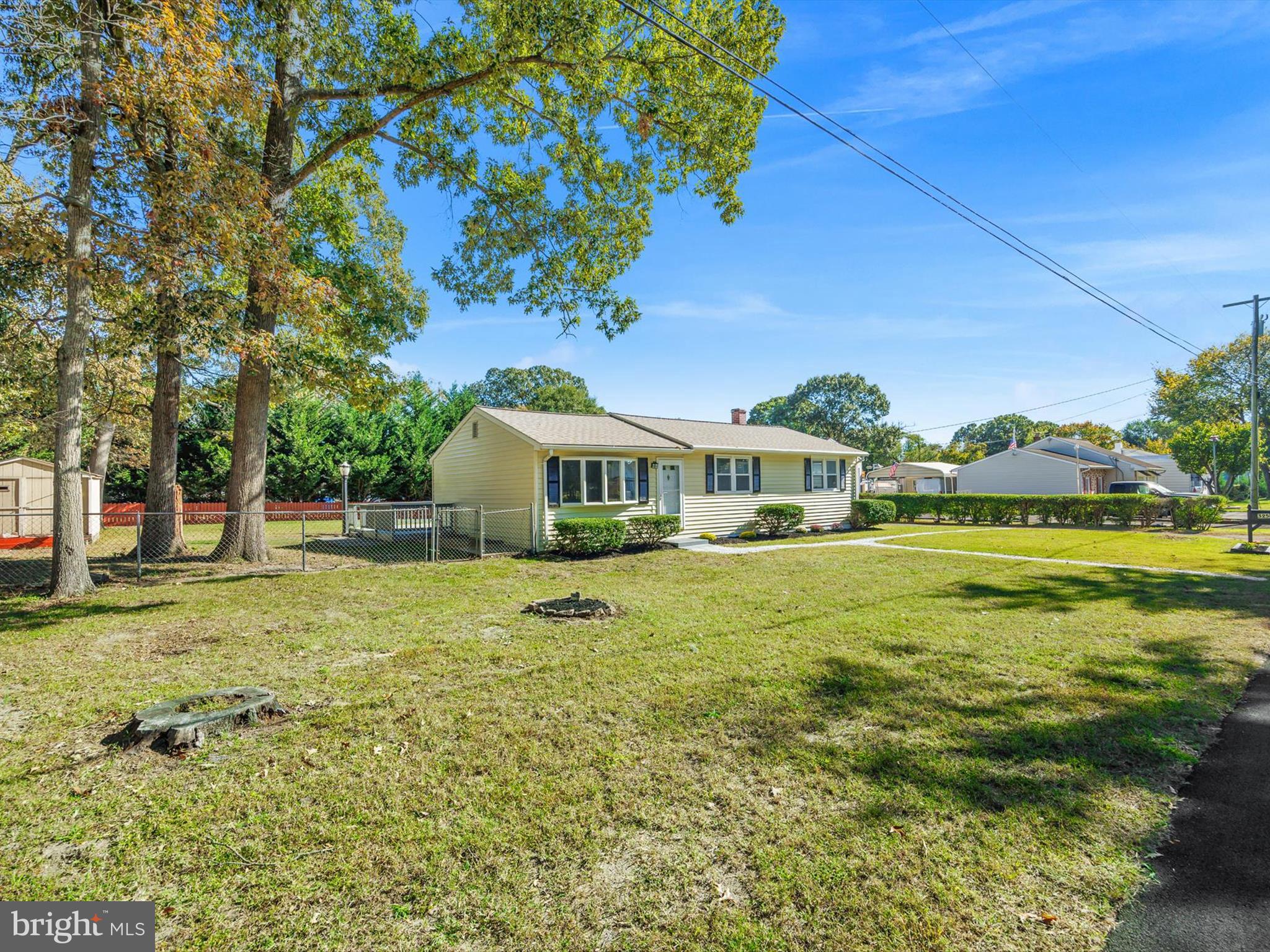UPPER MAGOTHY BEACH - Residential