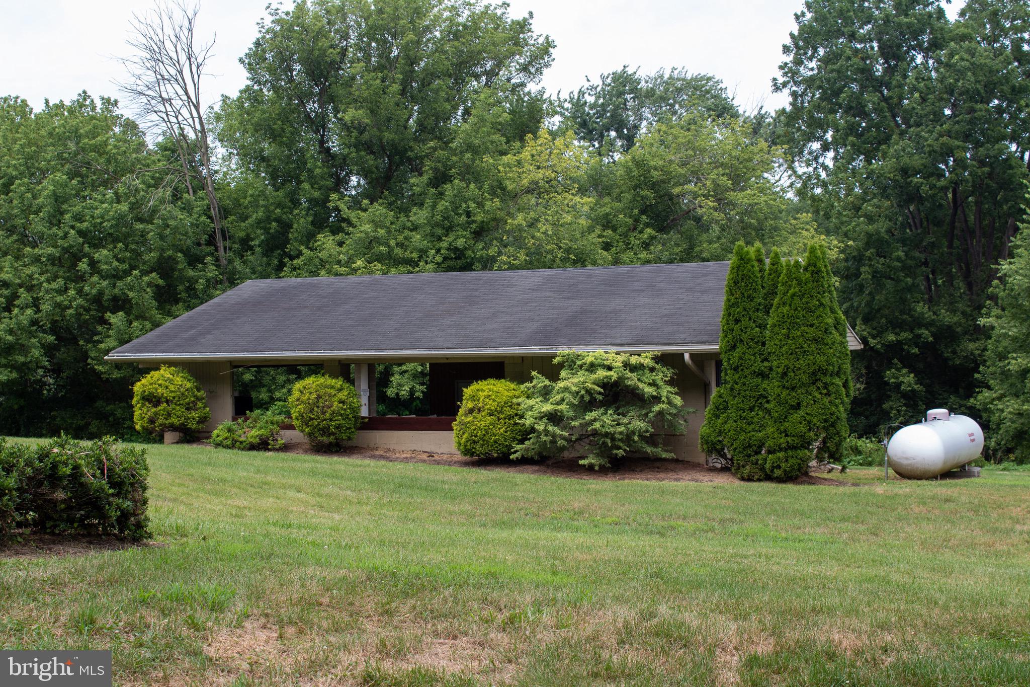 204 HERRVILLE ROAD