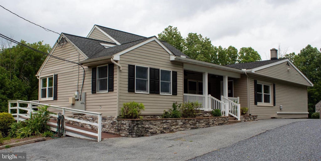 Photo of 204 Herrville Road, WILLOW STREET, PA 17584 (MLS # PALA2092360)