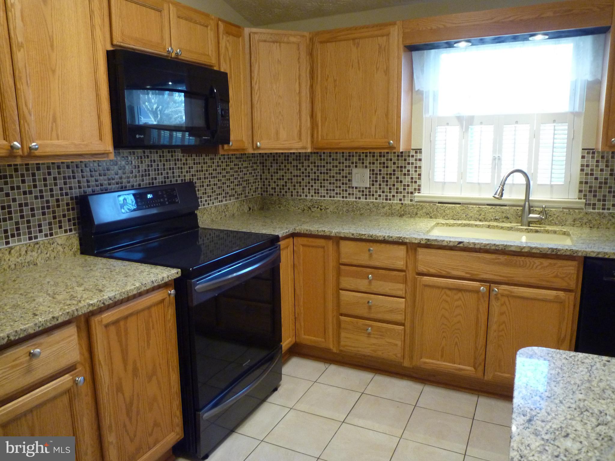 PERRY HALL - Residential