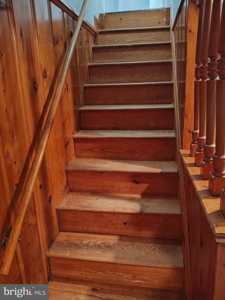 WHEATON WOODS - Residential