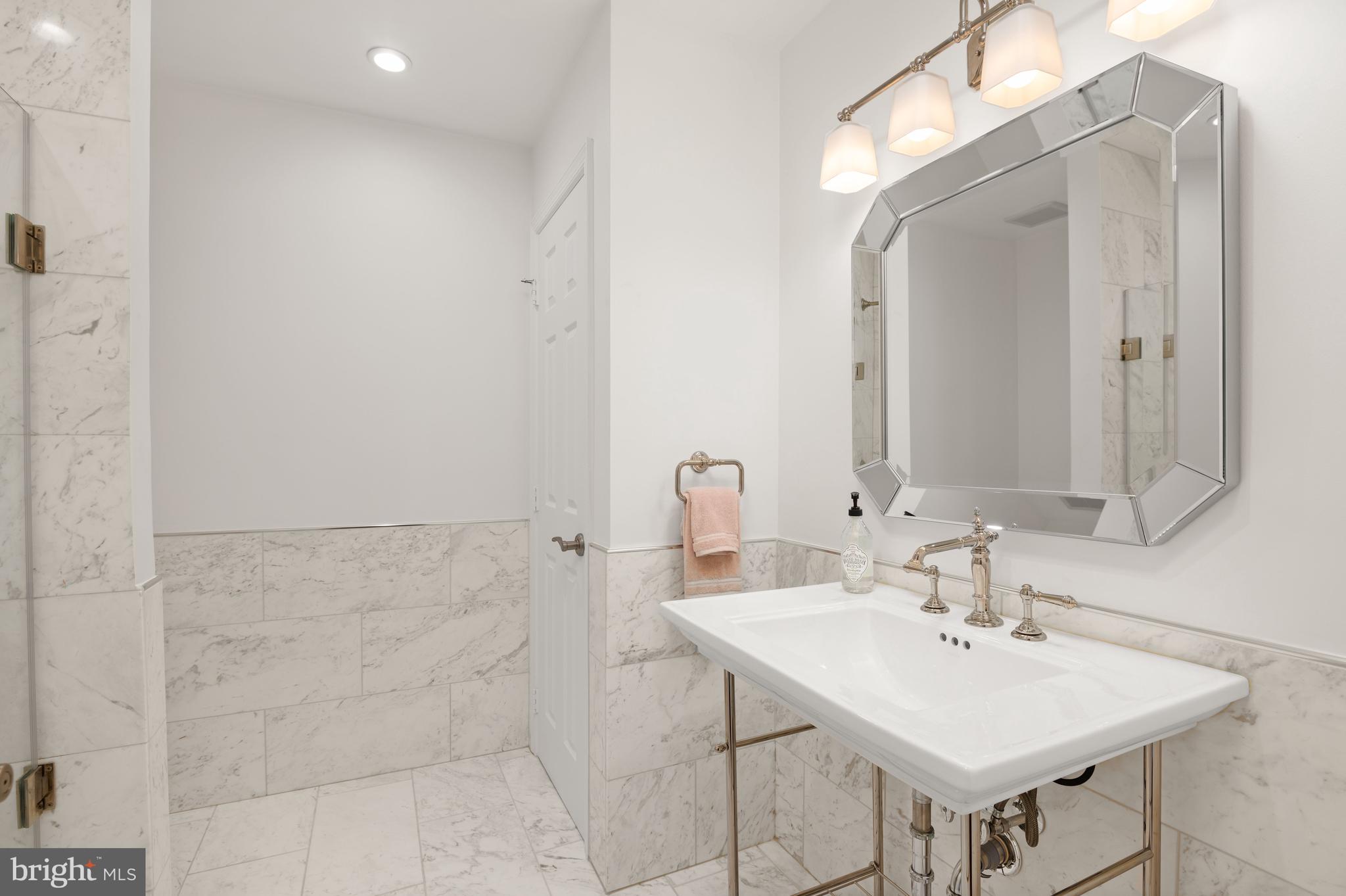 AVENEL - Residential