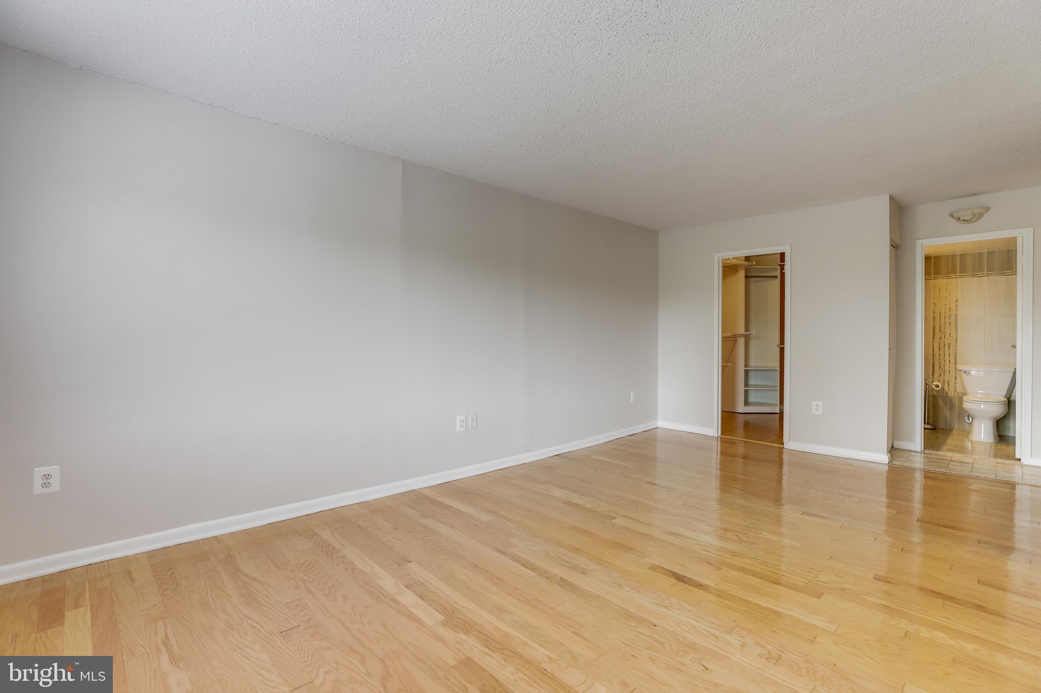 HALLMARK - Residential Lease