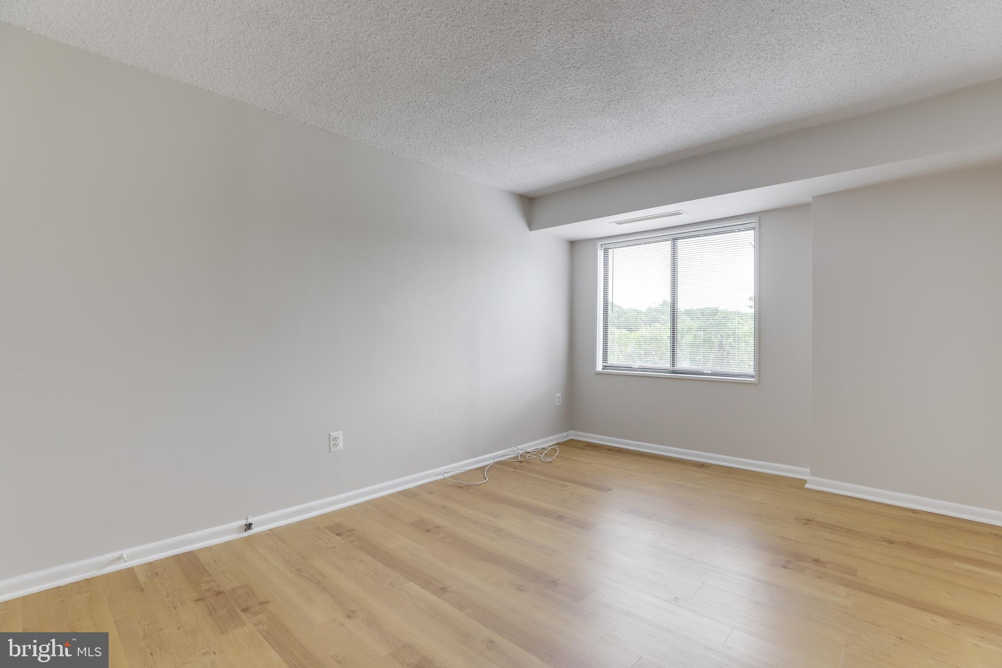 HALLMARK - Residential Lease