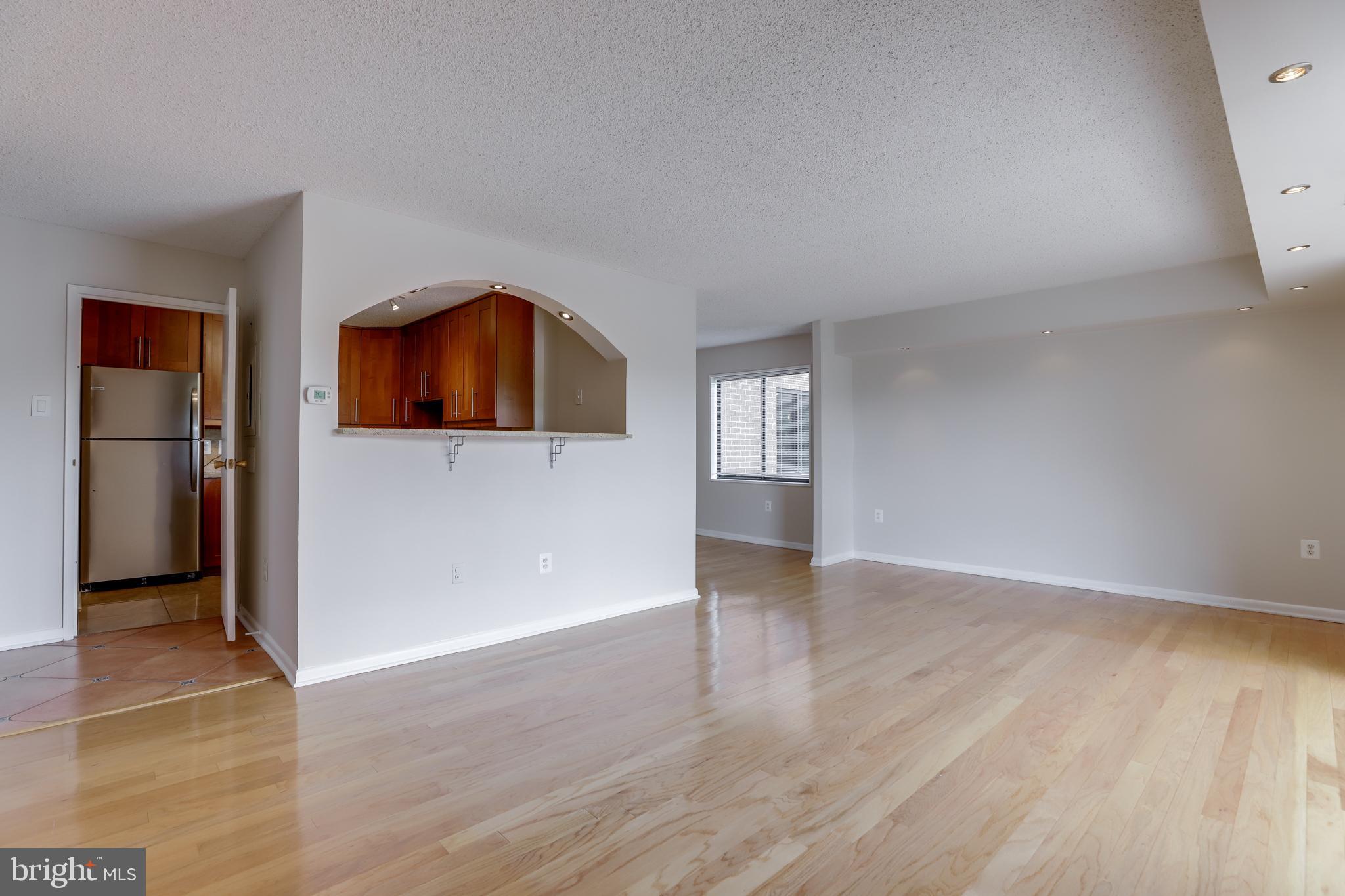 HALLMARK - Residential Lease