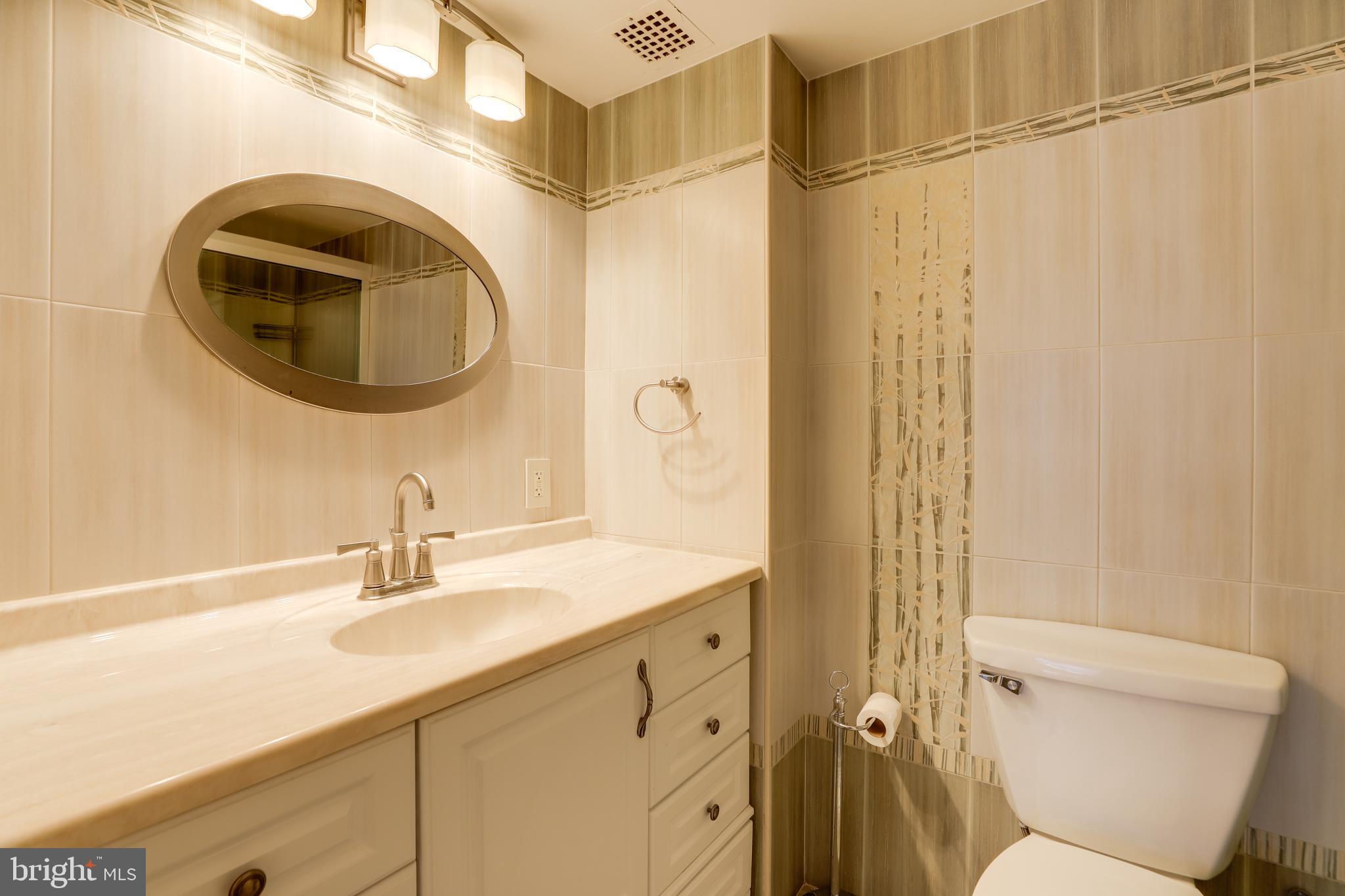 HALLMARK - Residential Lease