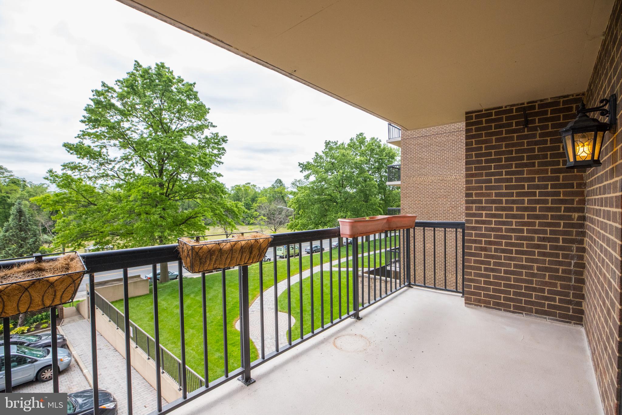 HALLMARK - Residential Lease