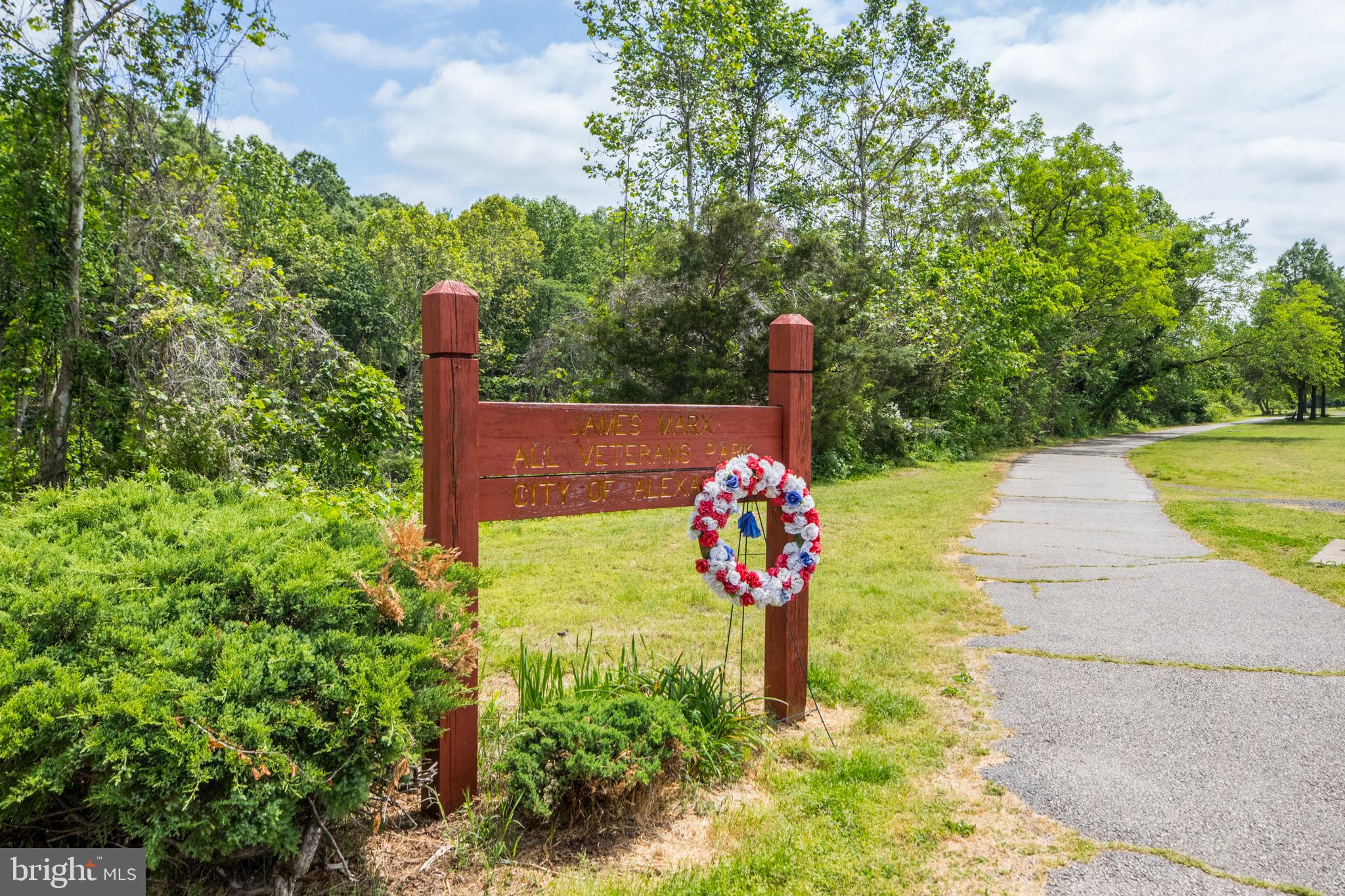 HALLMARK - Residential Lease