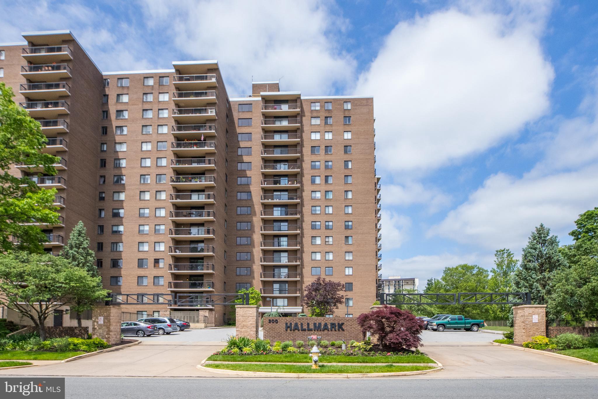 HALLMARK - Residential Lease