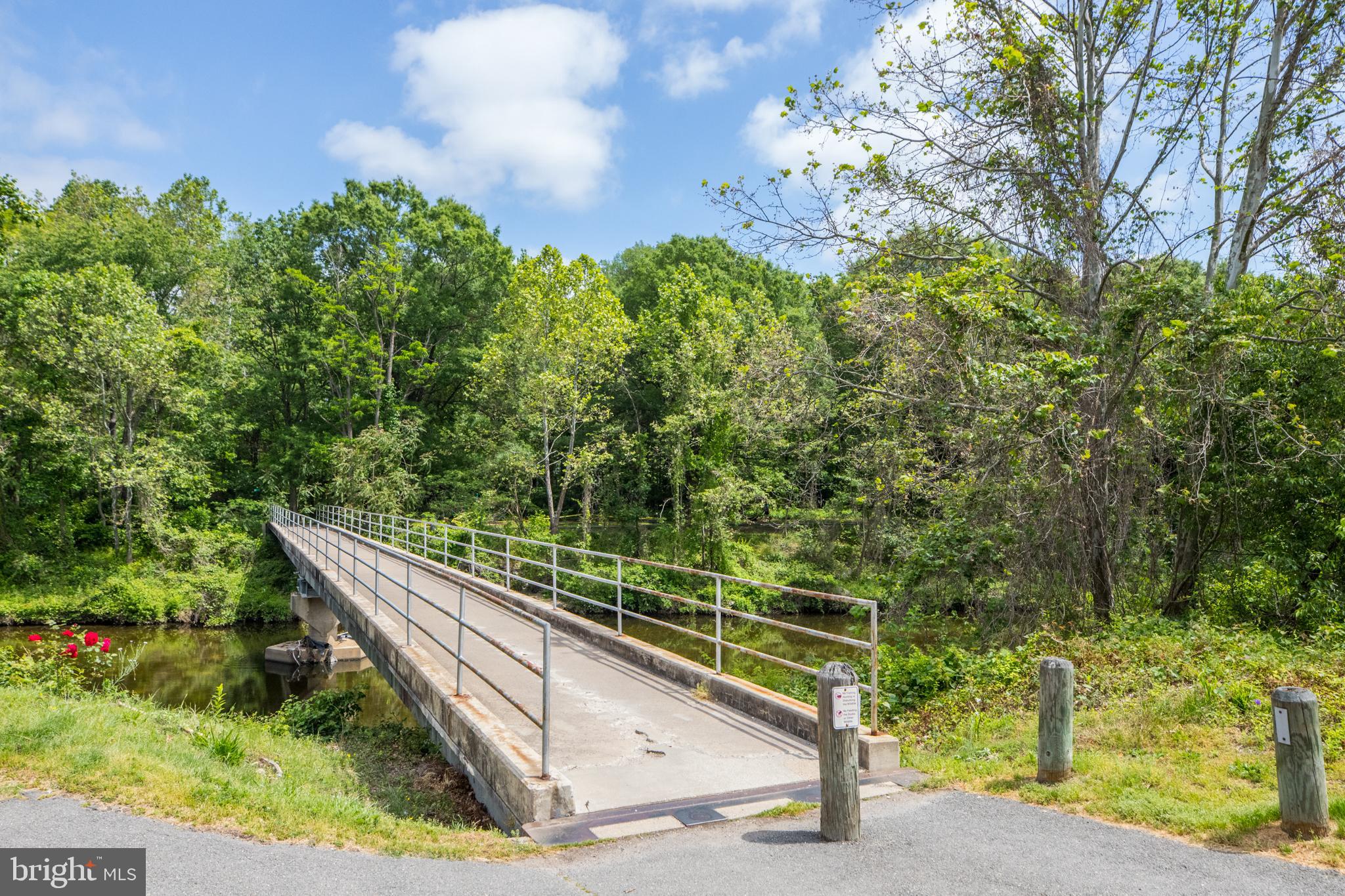 HALLMARK - Residential Lease