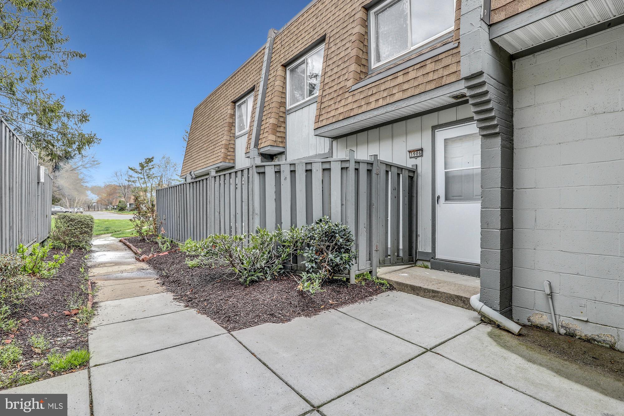 3906 SONORA PLACE D 84D