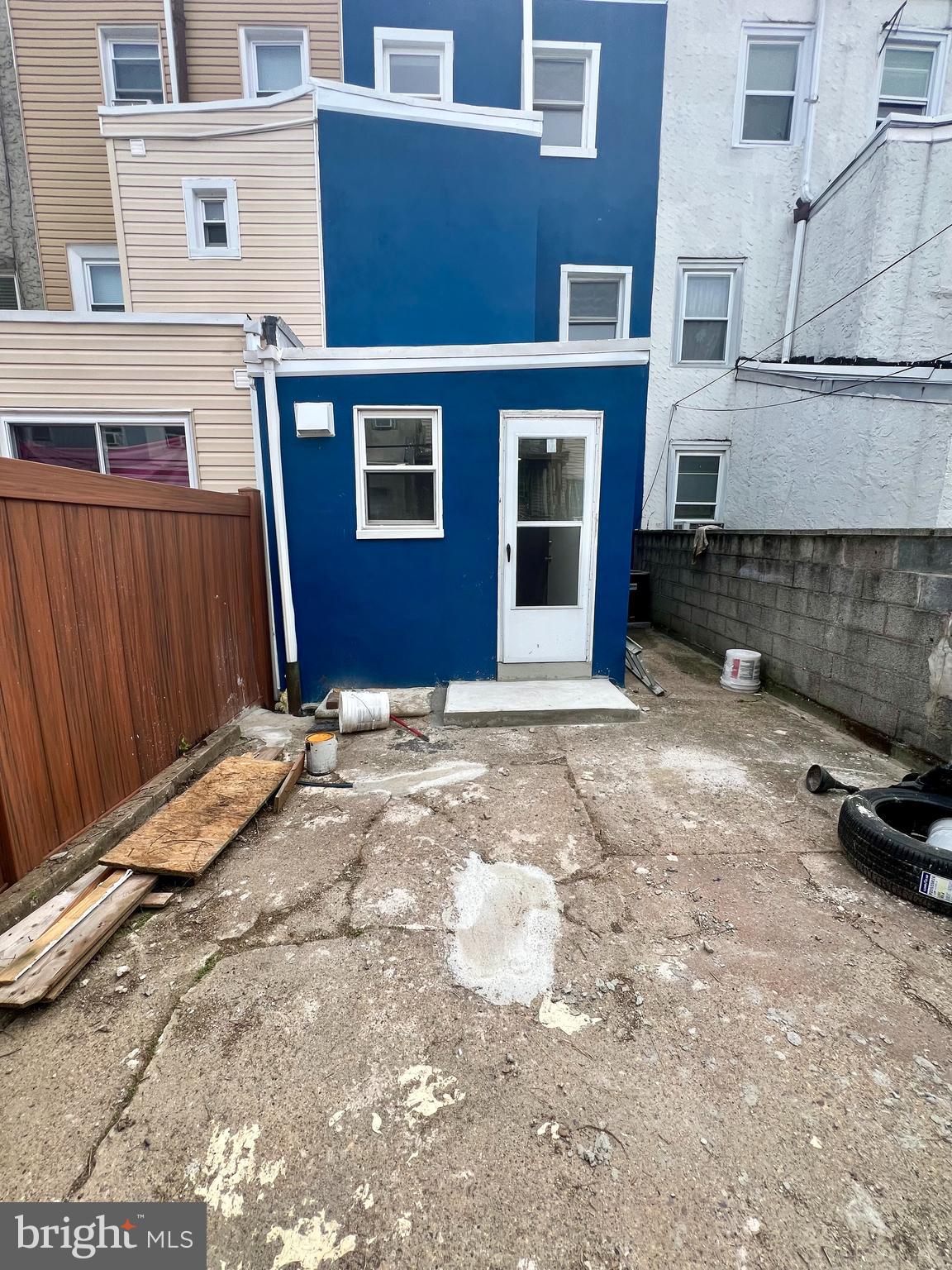 PHILADELPHIA - Residential Lease