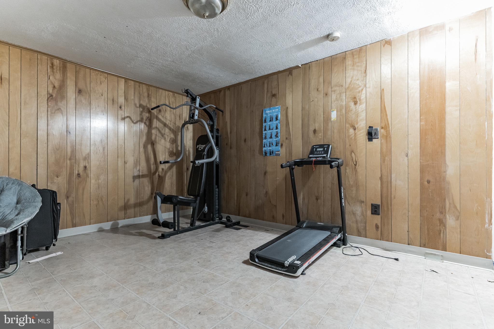 PINE TREE - Residential