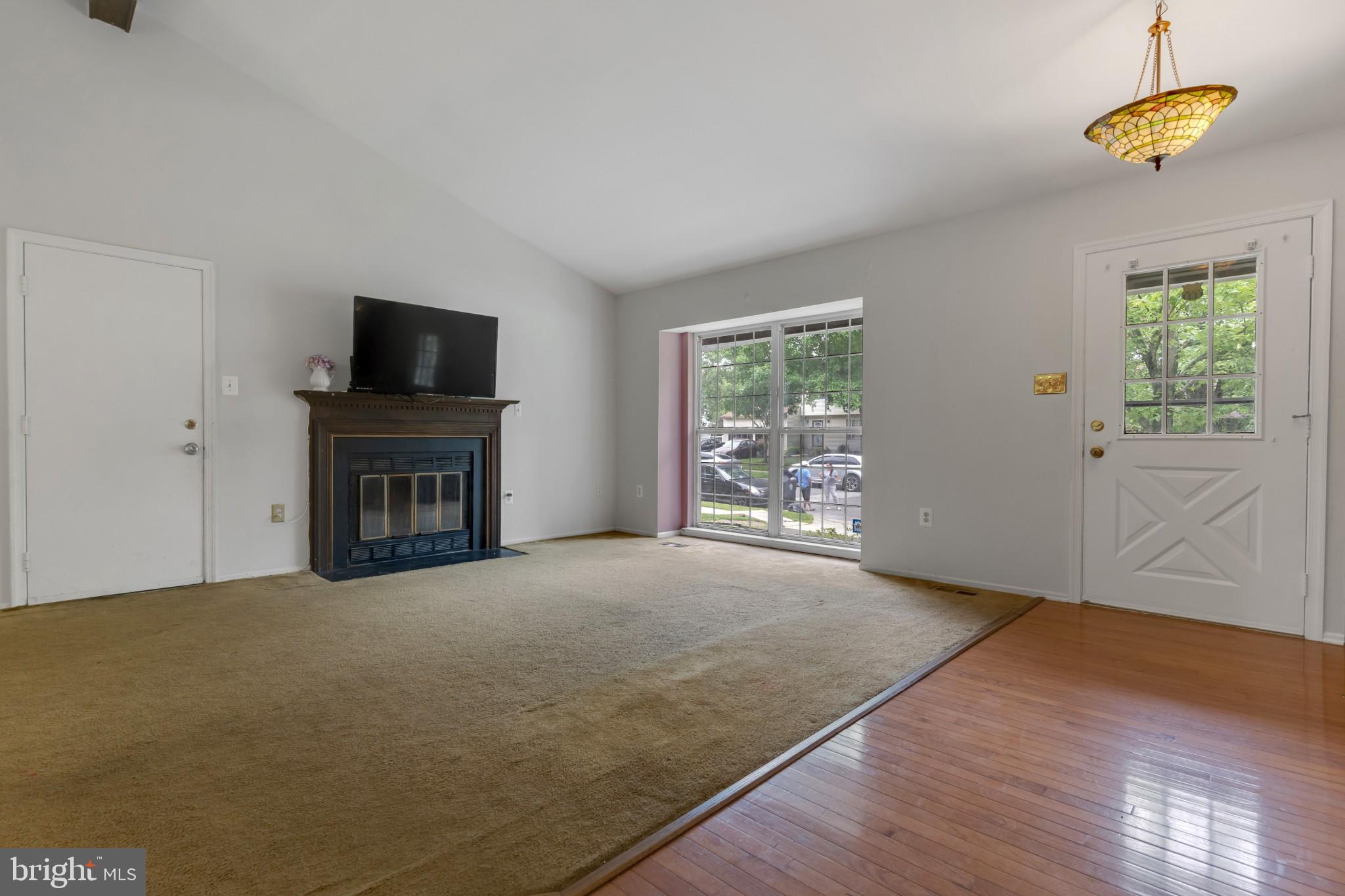 PINE TREE - Residential