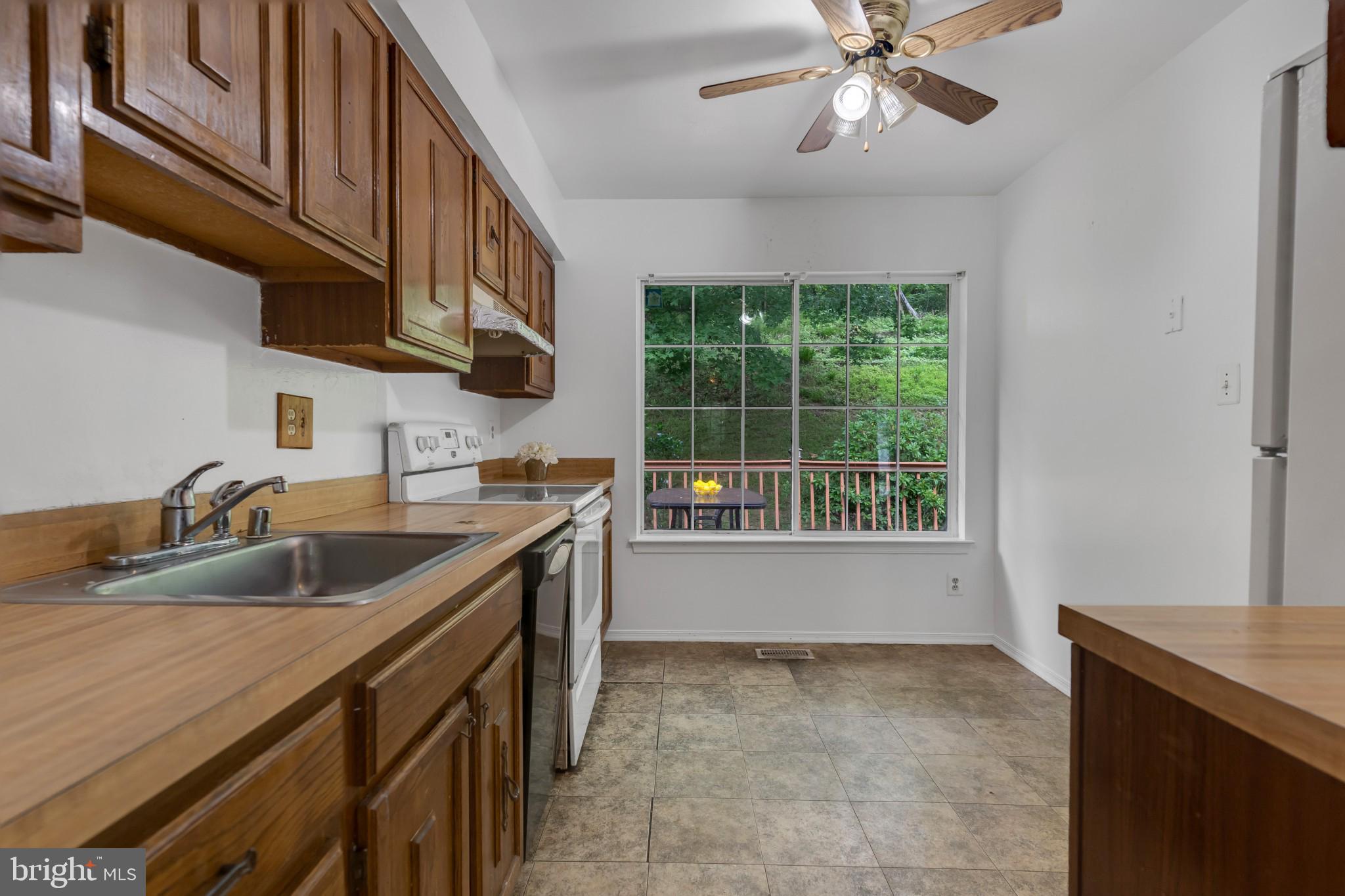 PINE TREE - Residential