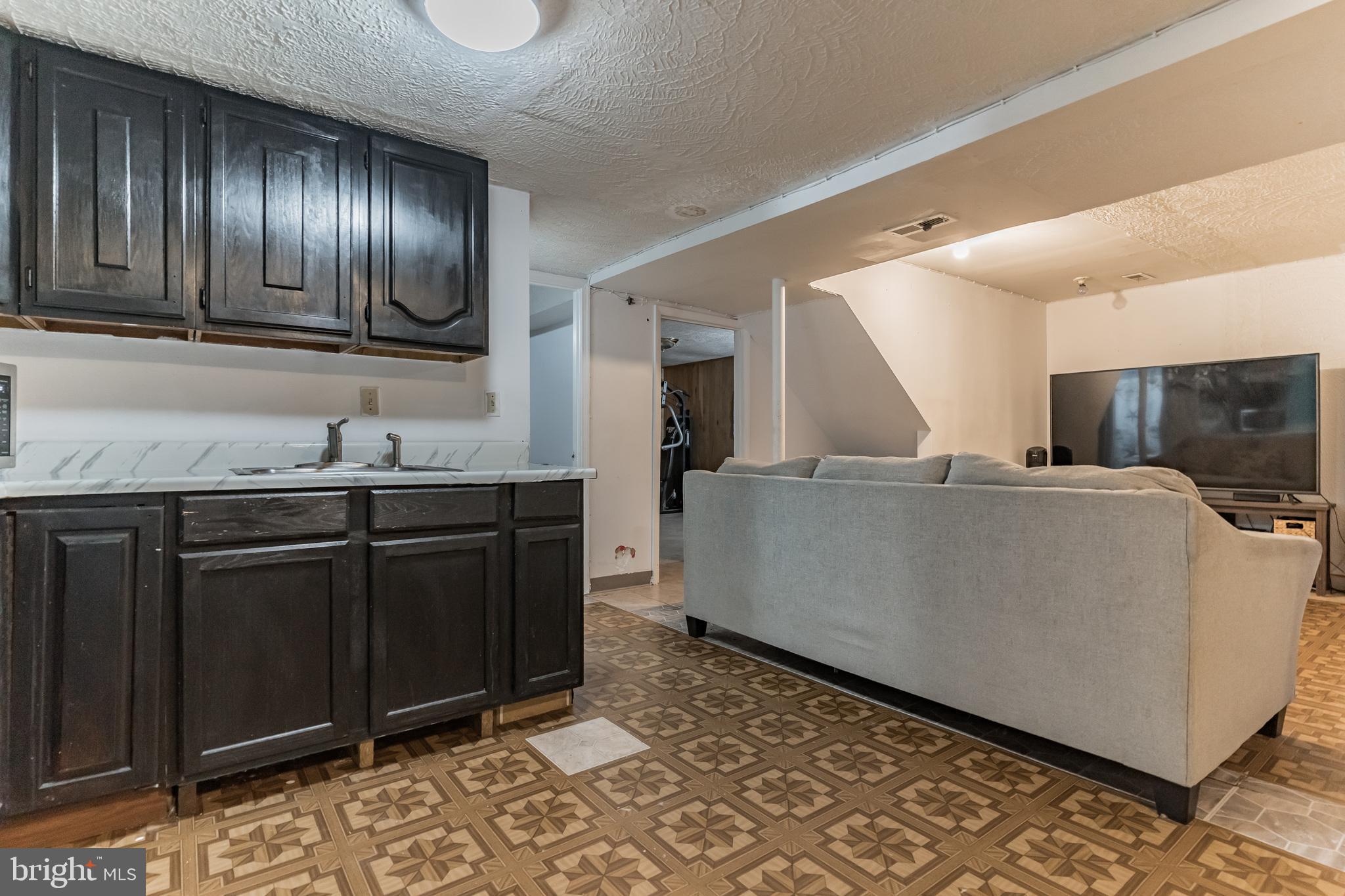 PINE TREE - Residential