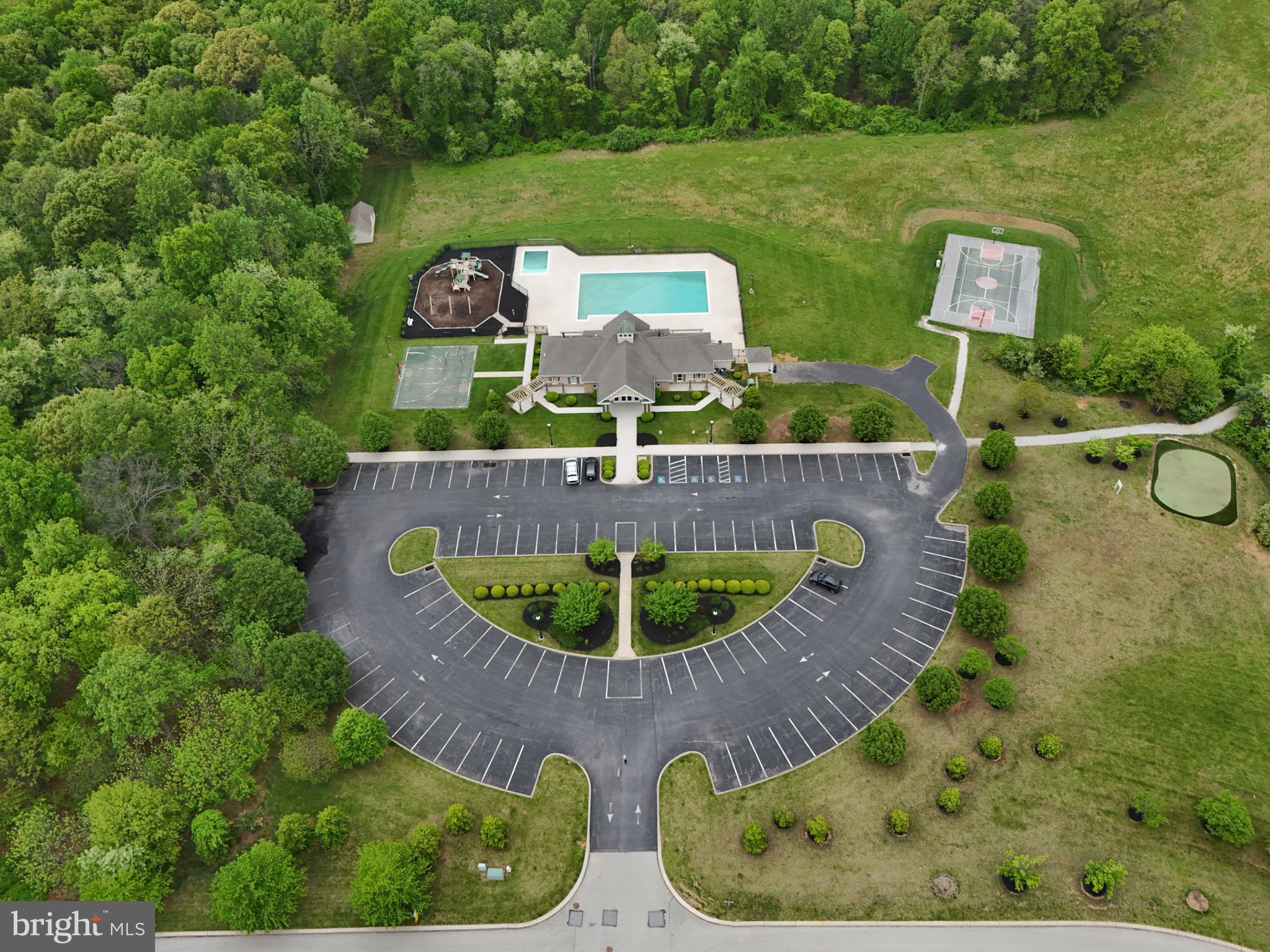 LOGANS RESERVE - Residential